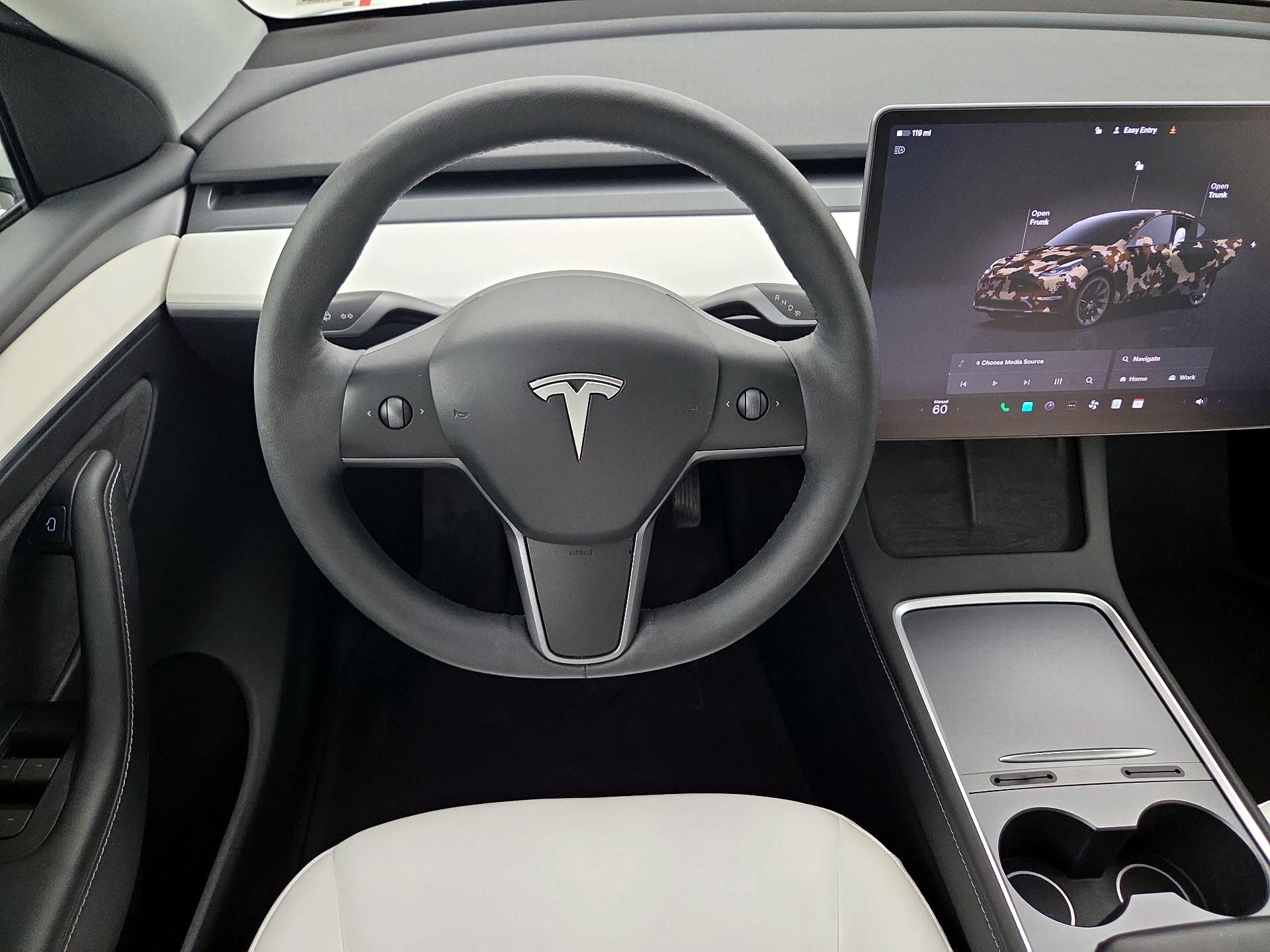 Thumbnail: 2023 Tesla Model Y - 10