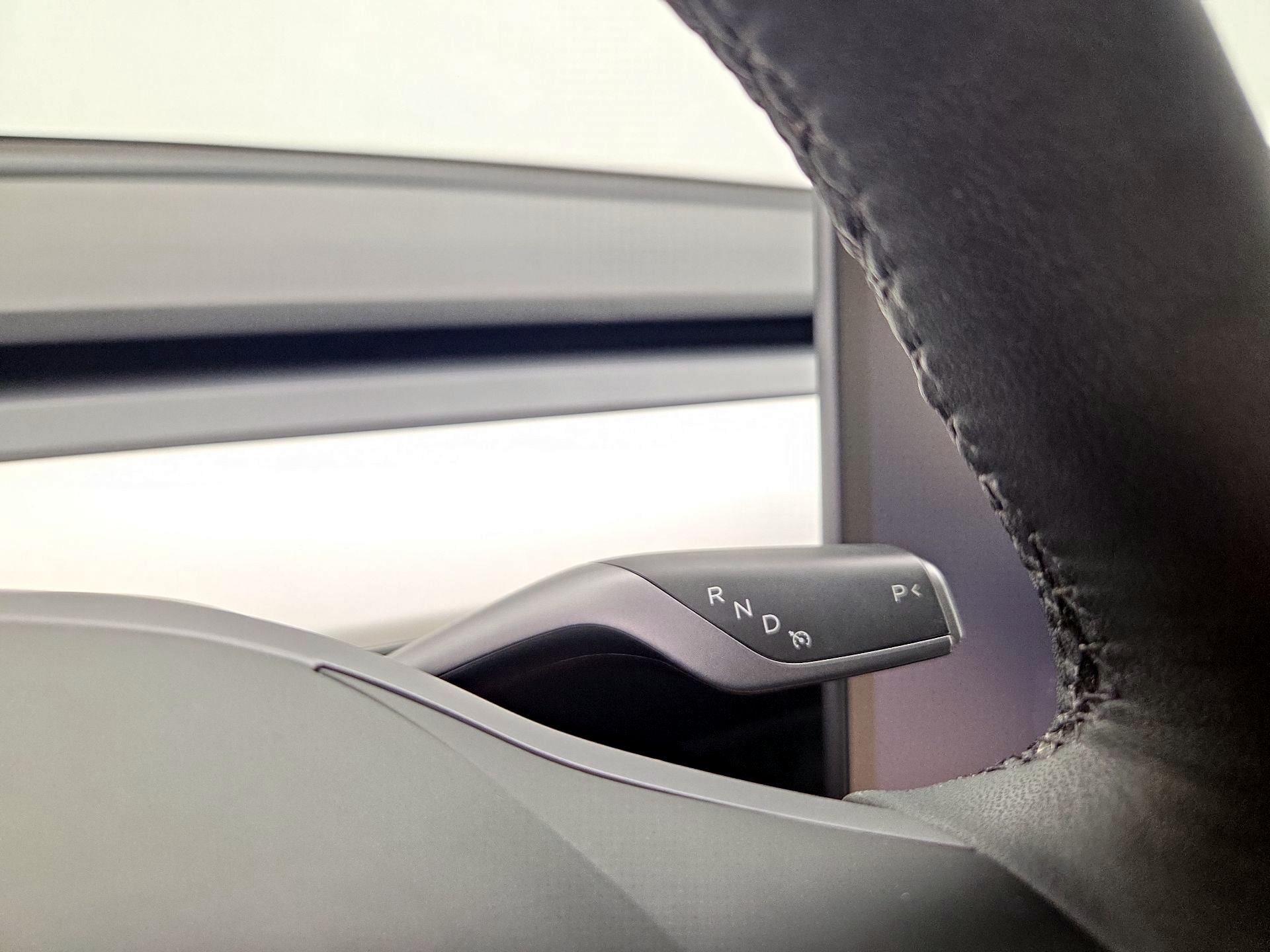 Thumbnail: 2023 Tesla Model Y - 17