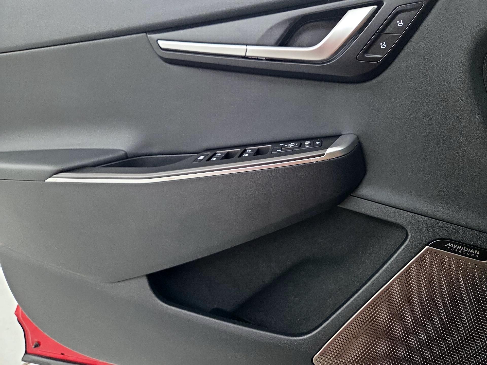 Thumbnail: 2022 Kia EV6 - 12