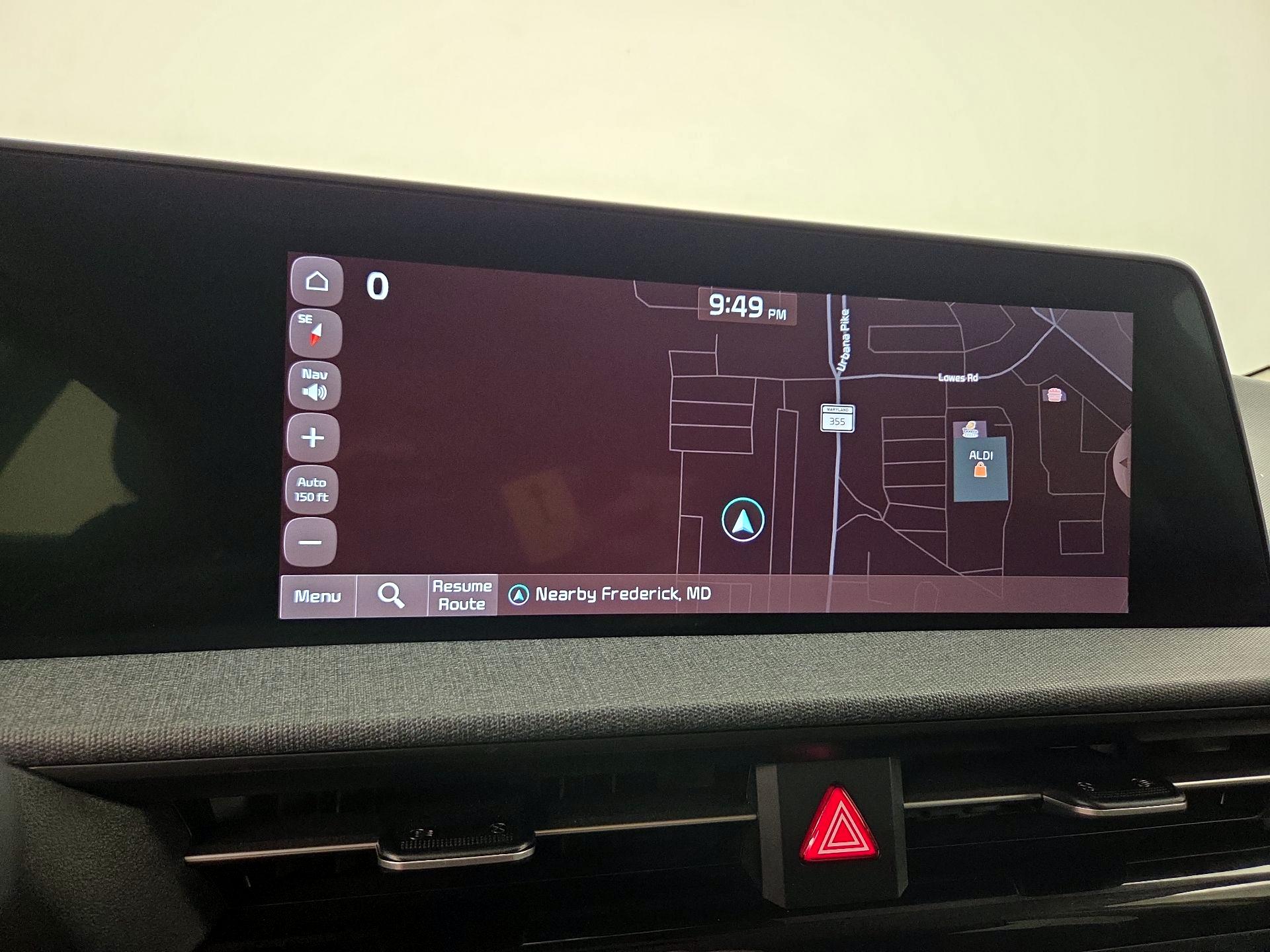 Thumbnail: 2022 Kia EV6 - 14