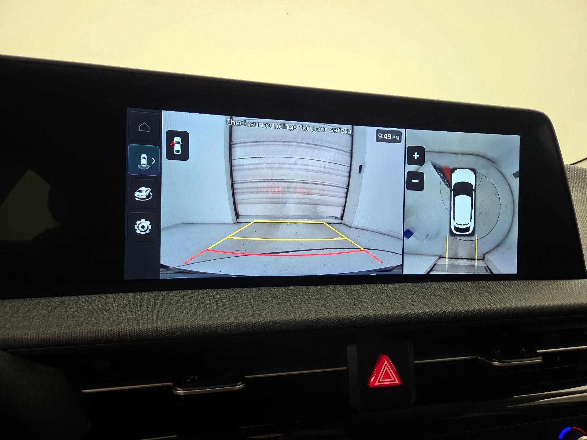 Thumbnail: 2022 Kia EV6 - 15