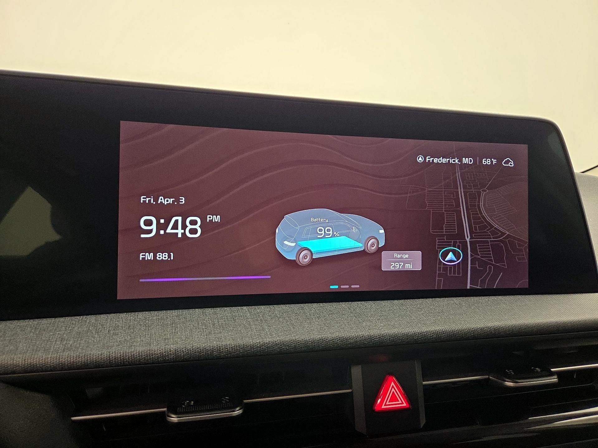 Thumbnail: 2022 Kia EV6 - 16