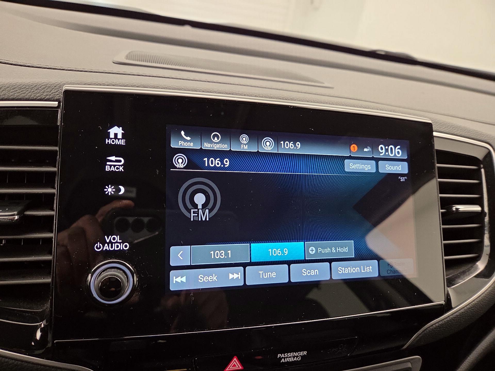 Thumbnail: 2019 Honda Pilot - 16