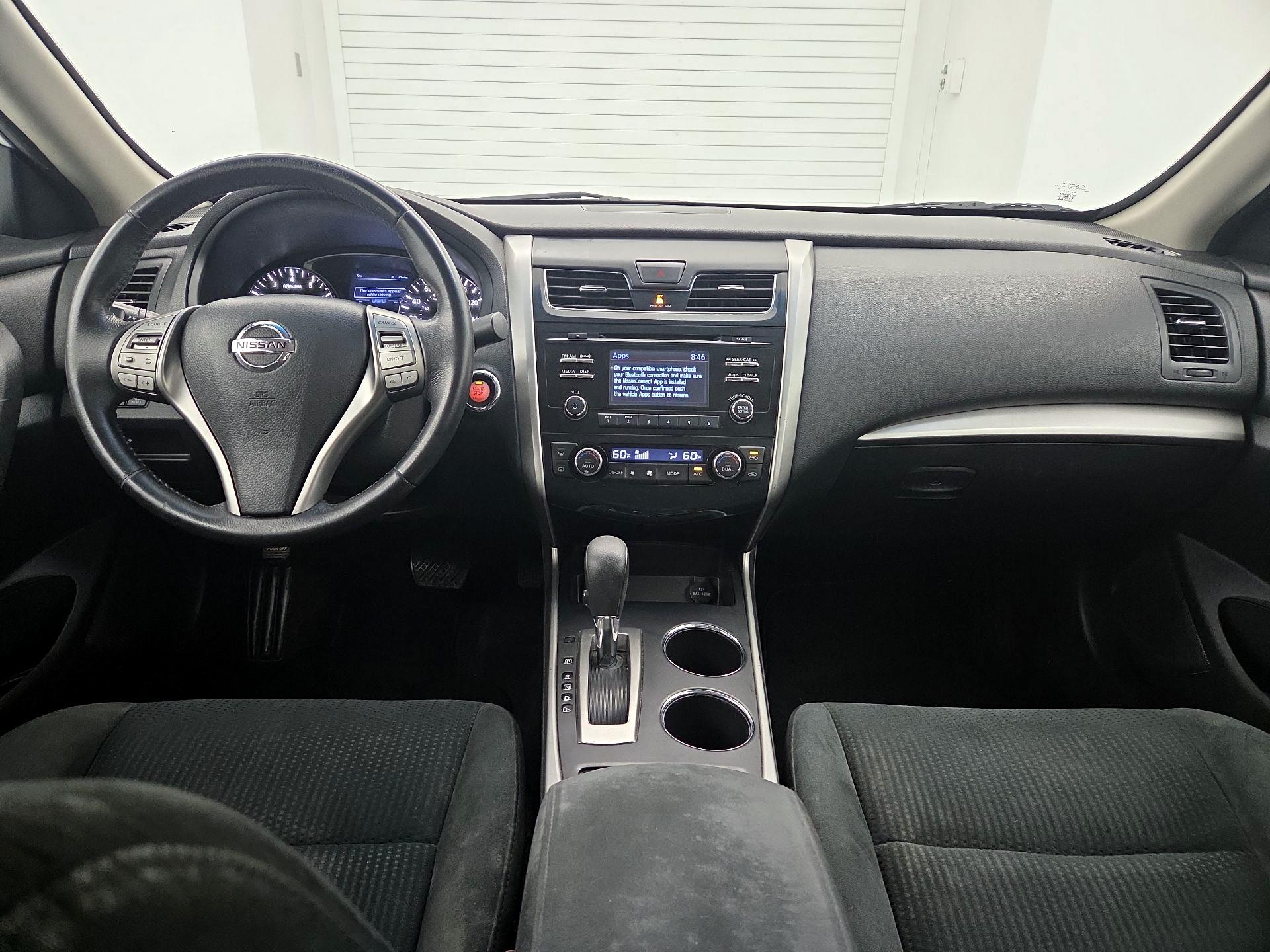 Thumbnail: 2015 Nissan Altima - 9