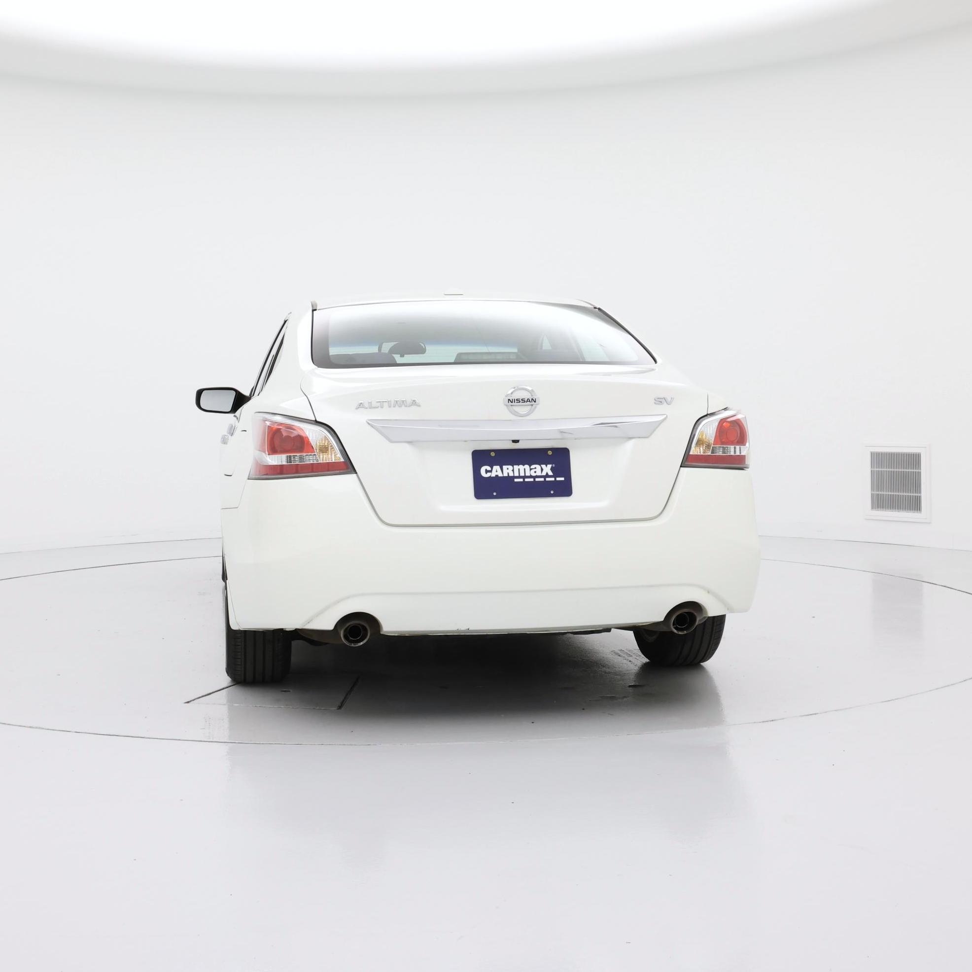 Thumbnail: 2015 Nissan Altima - 6