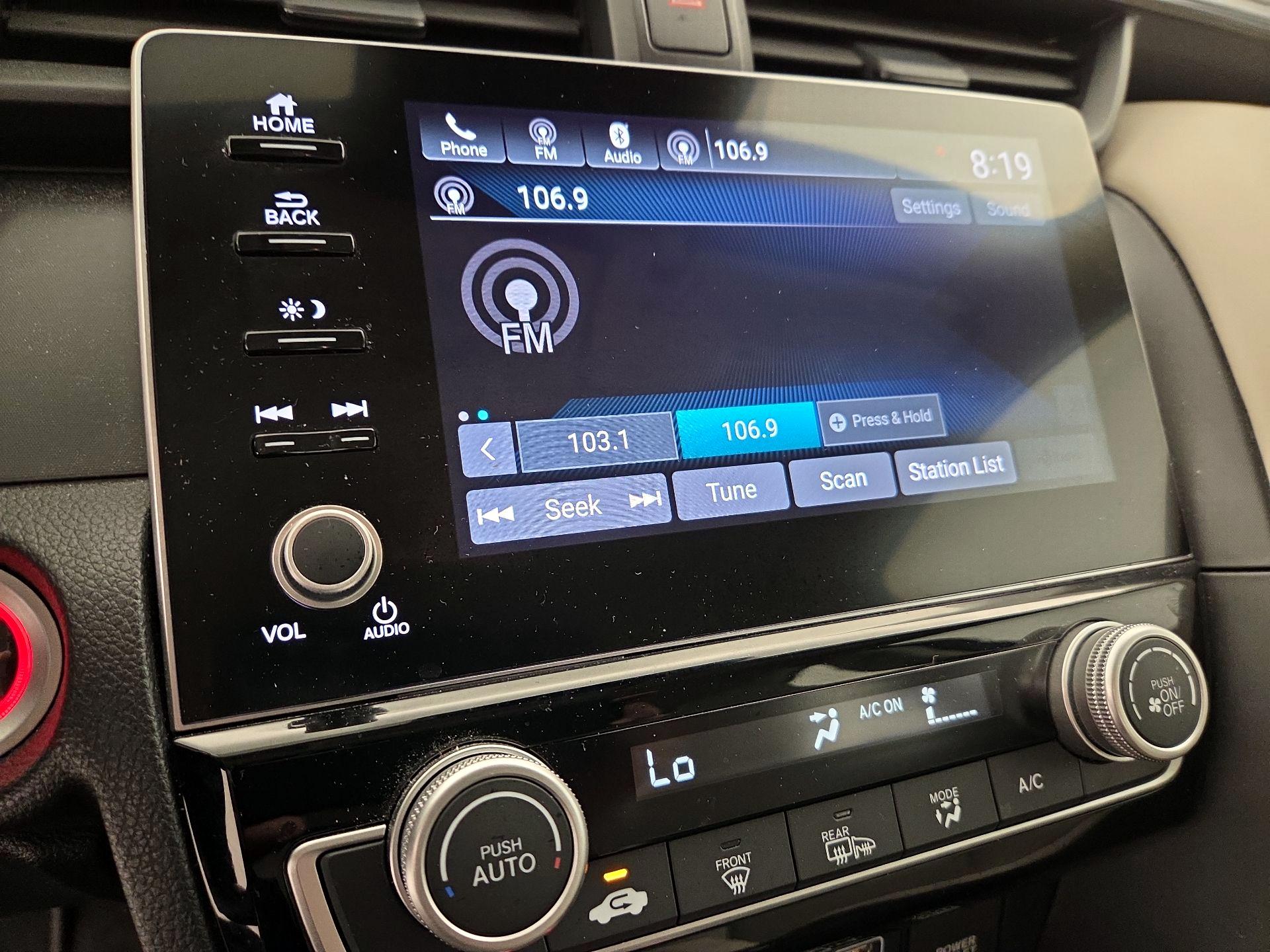 Thumbnail: 2019 Honda Insight - 15