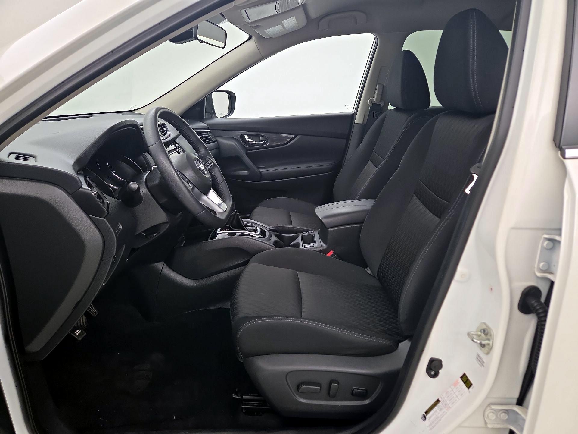 Thumbnail: 2020 Nissan Rogue - 11