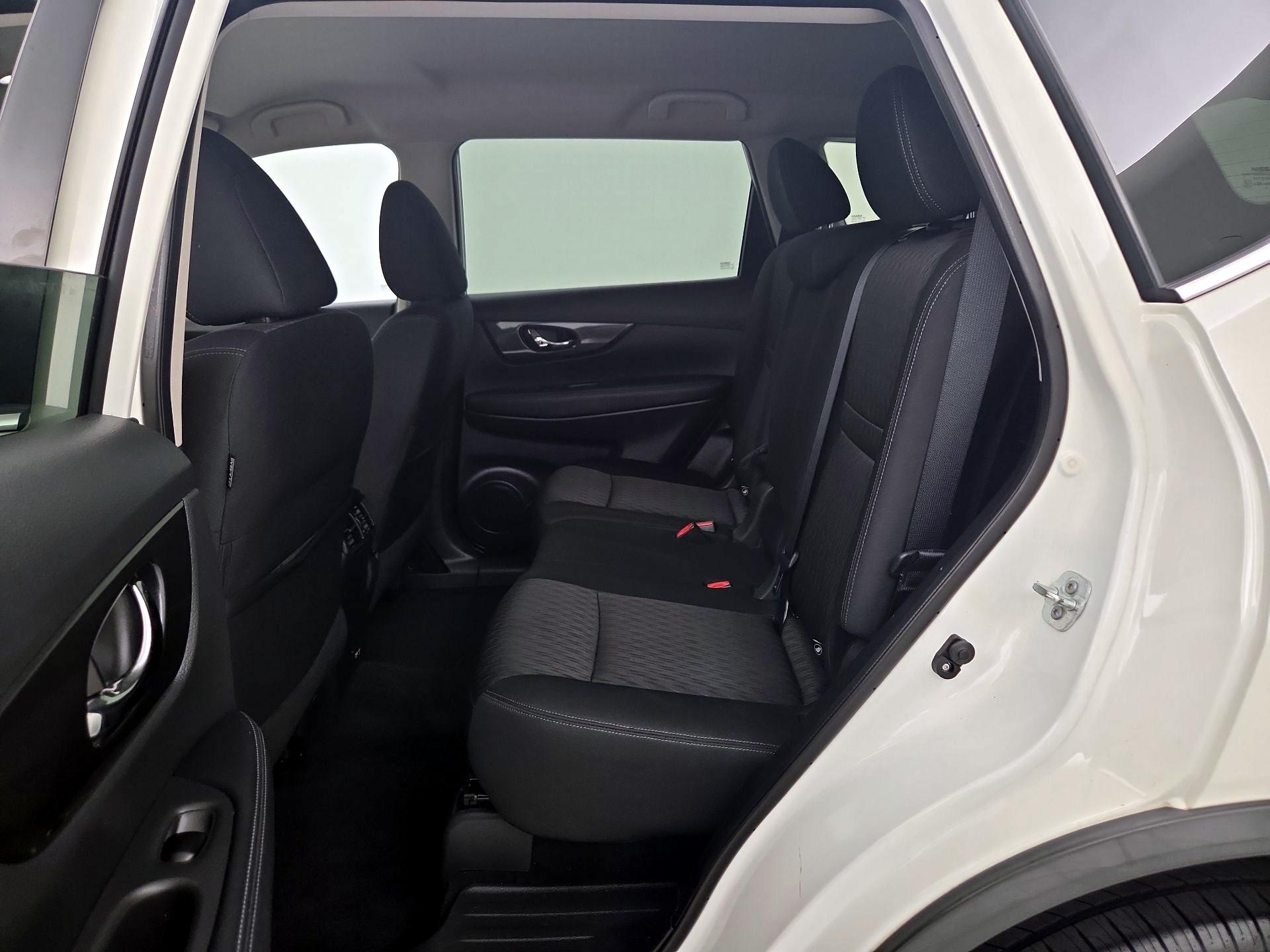 Thumbnail: 2020 Nissan Rogue - 19