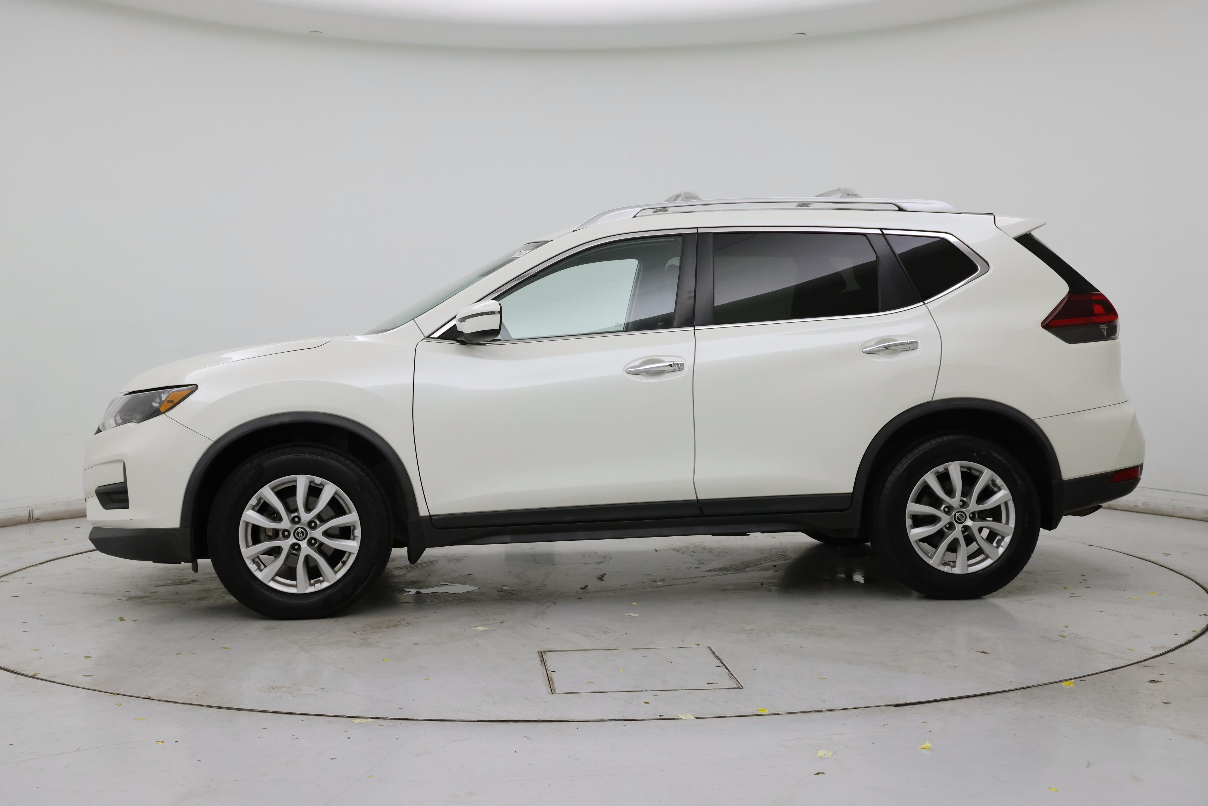 Thumbnail: 2020 Nissan Rogue - 3