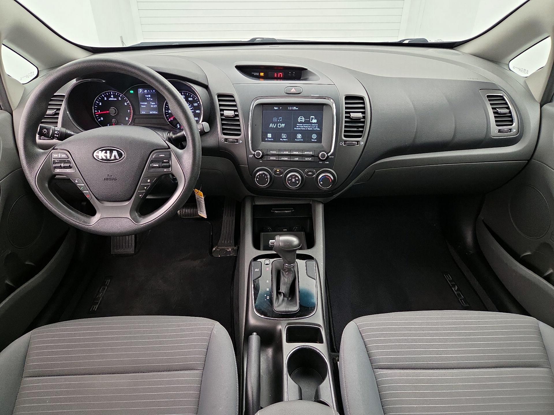 Thumbnail: 2018 Kia Forte - 9