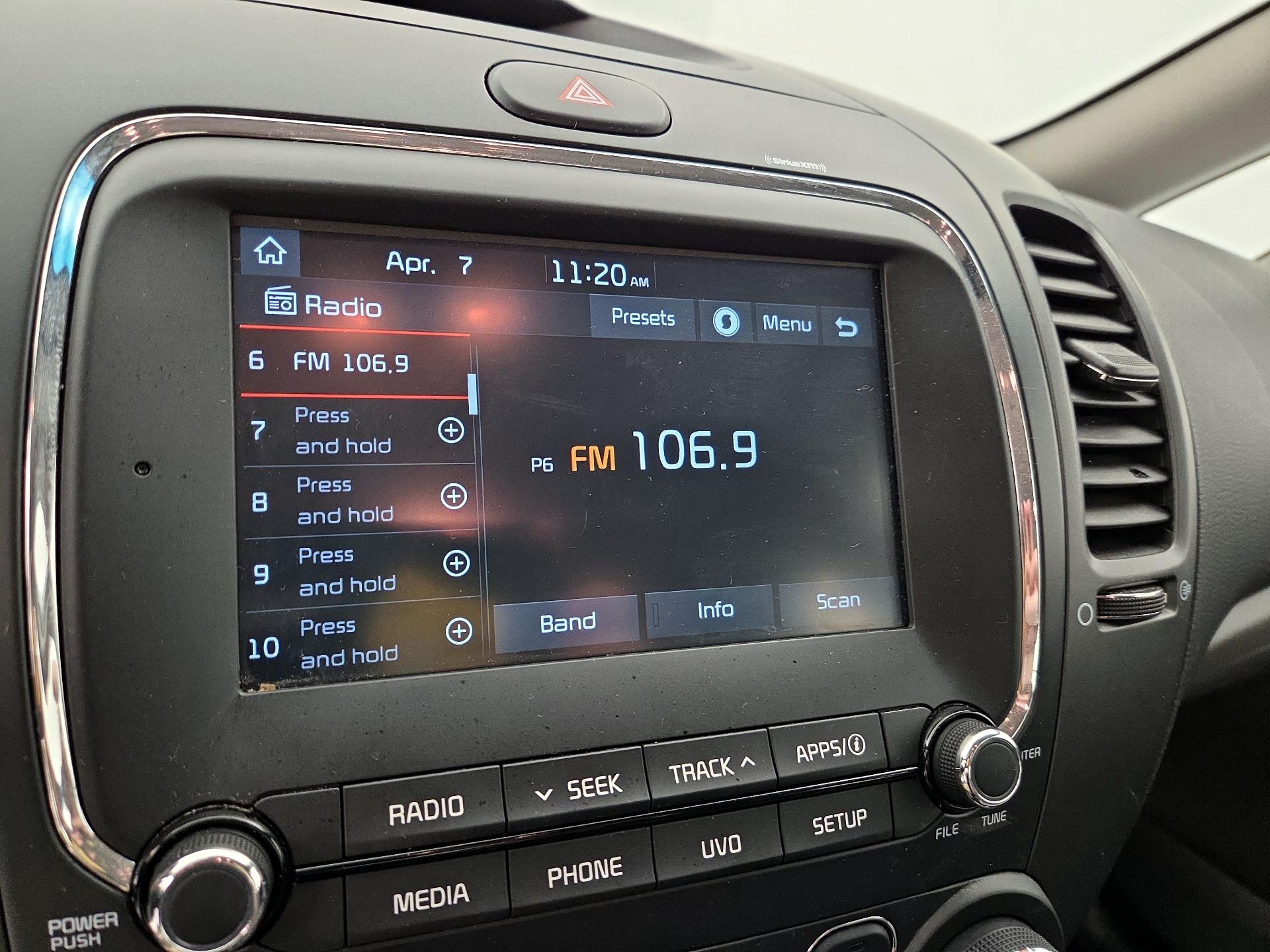 Thumbnail: 2018 Kia Forte - 15