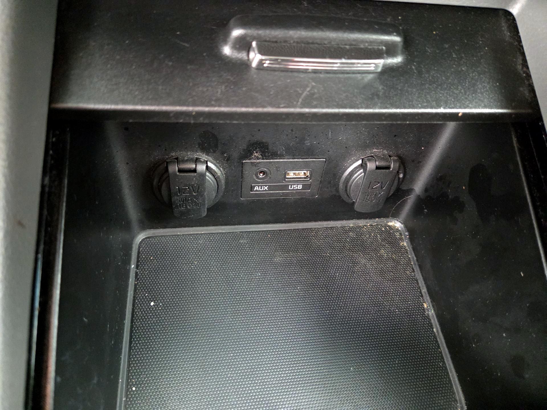 Thumbnail: 2018 Kia Forte - 18