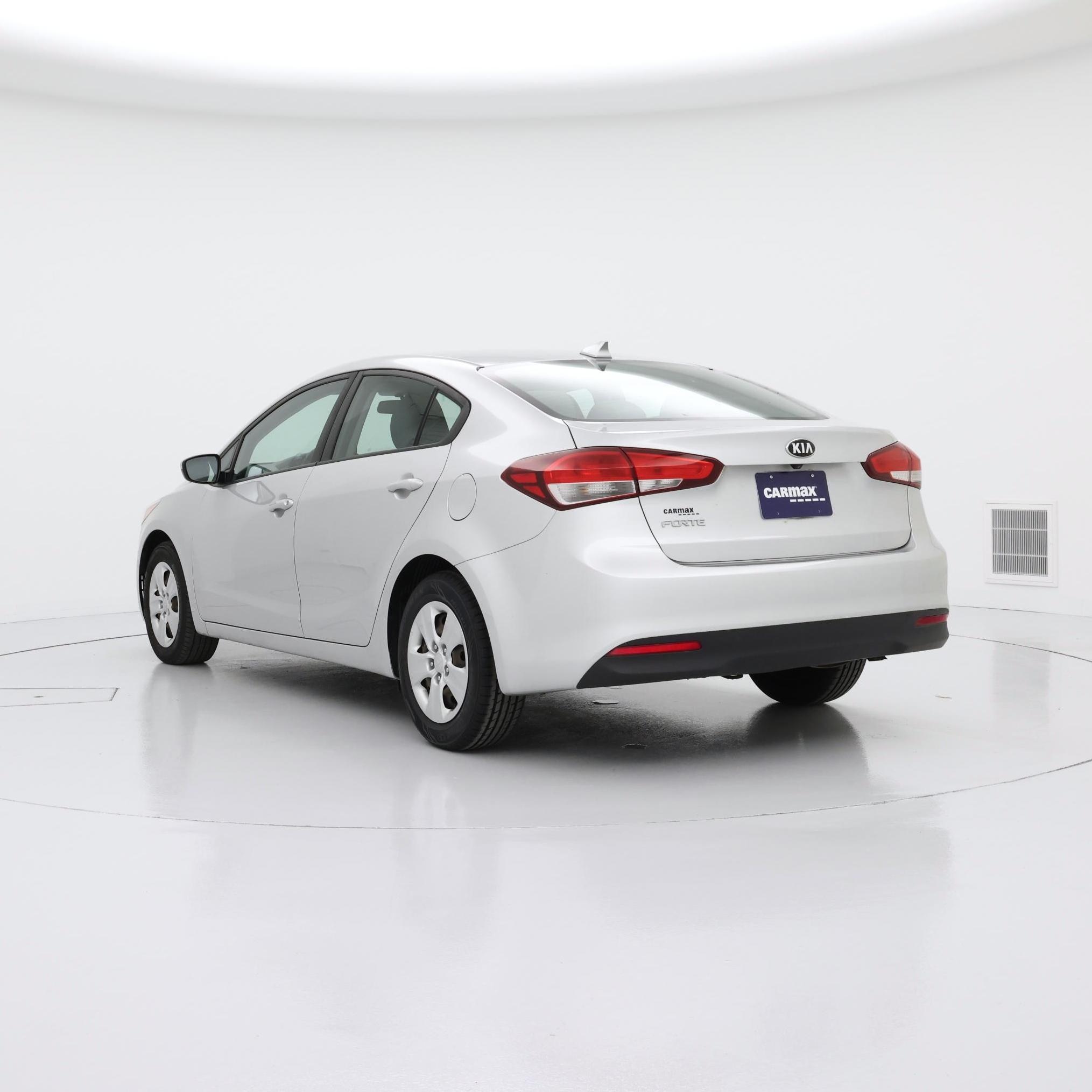 Thumbnail: 2018 Kia Forte - 2