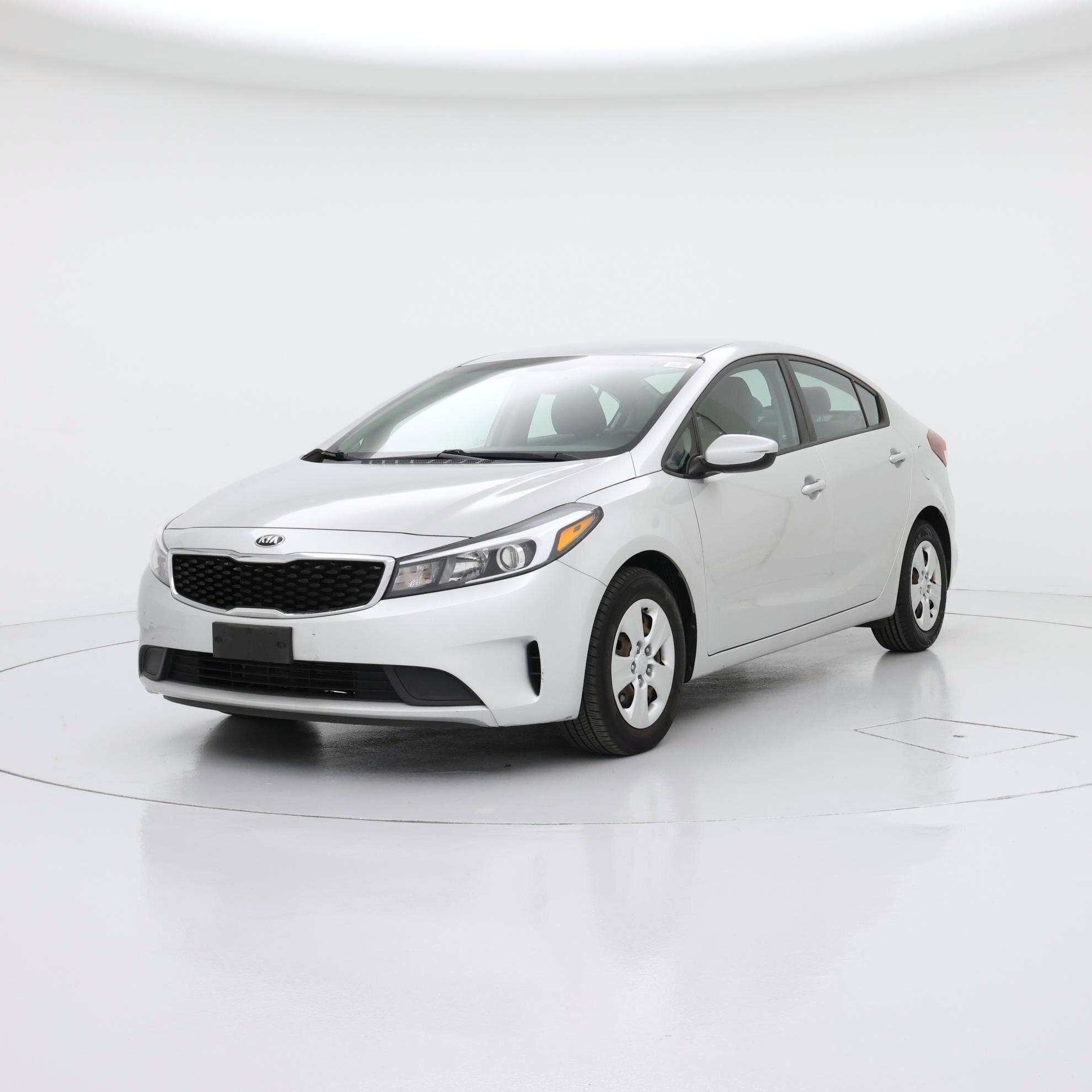 Thumbnail: 2018 Kia Forte - 4