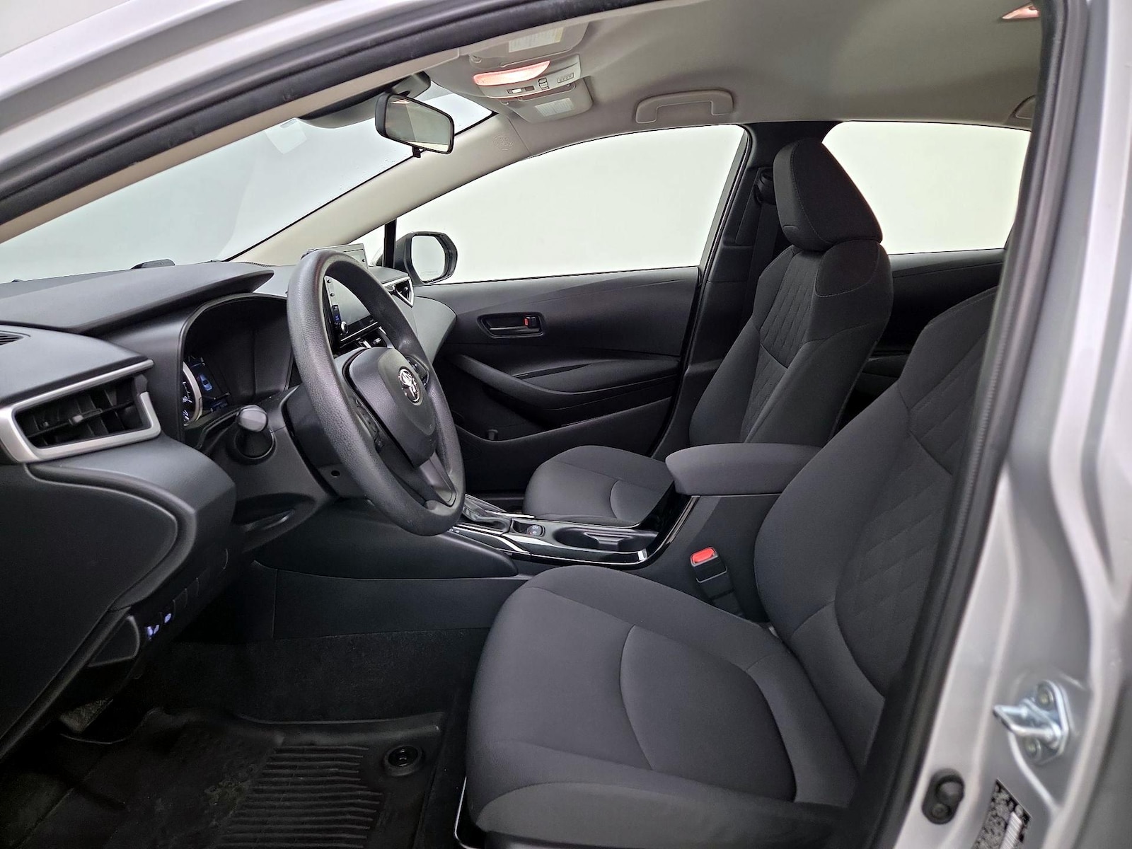 2022 Toyota Corolla LE - Photo 12