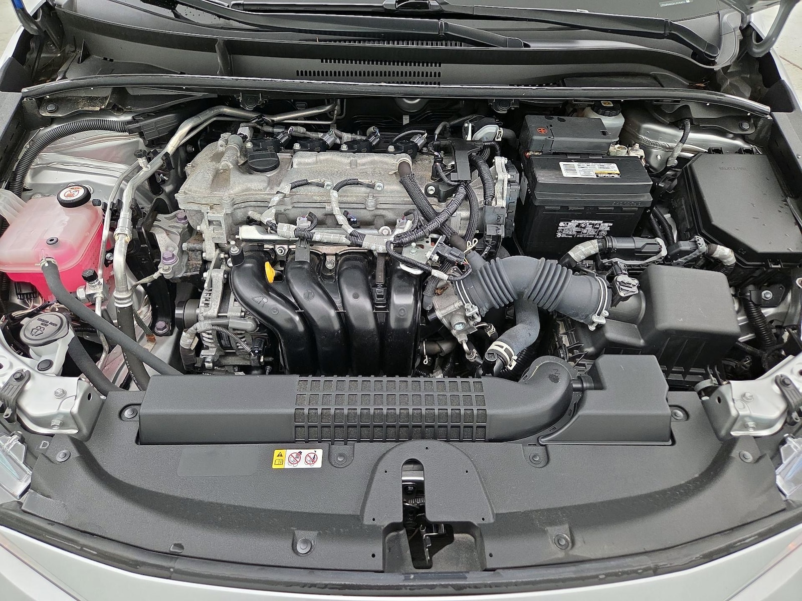 2022 Toyota Corolla LE - Photo 23