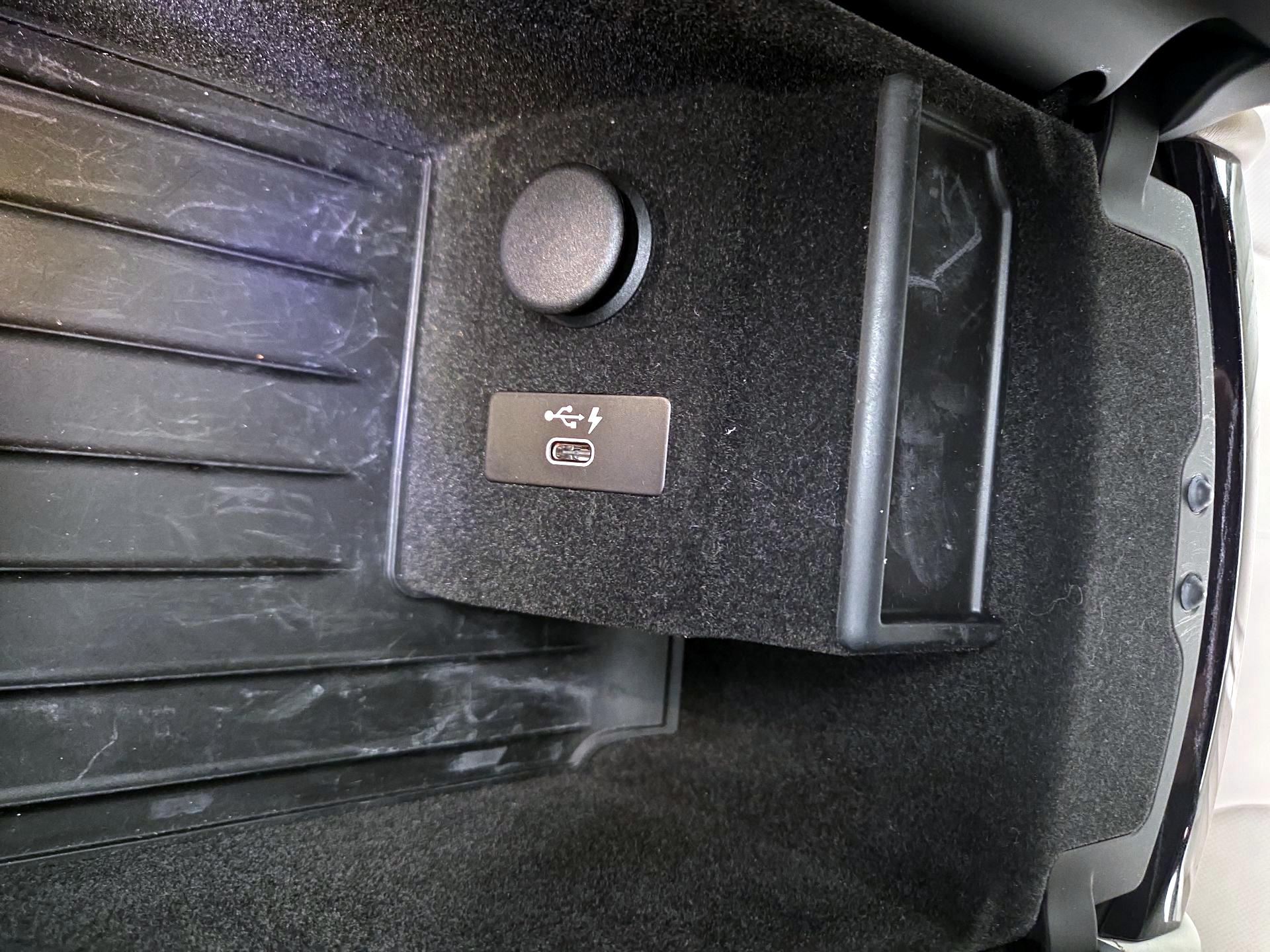 Thumbnail: 2021 BMW 7 Series - 19