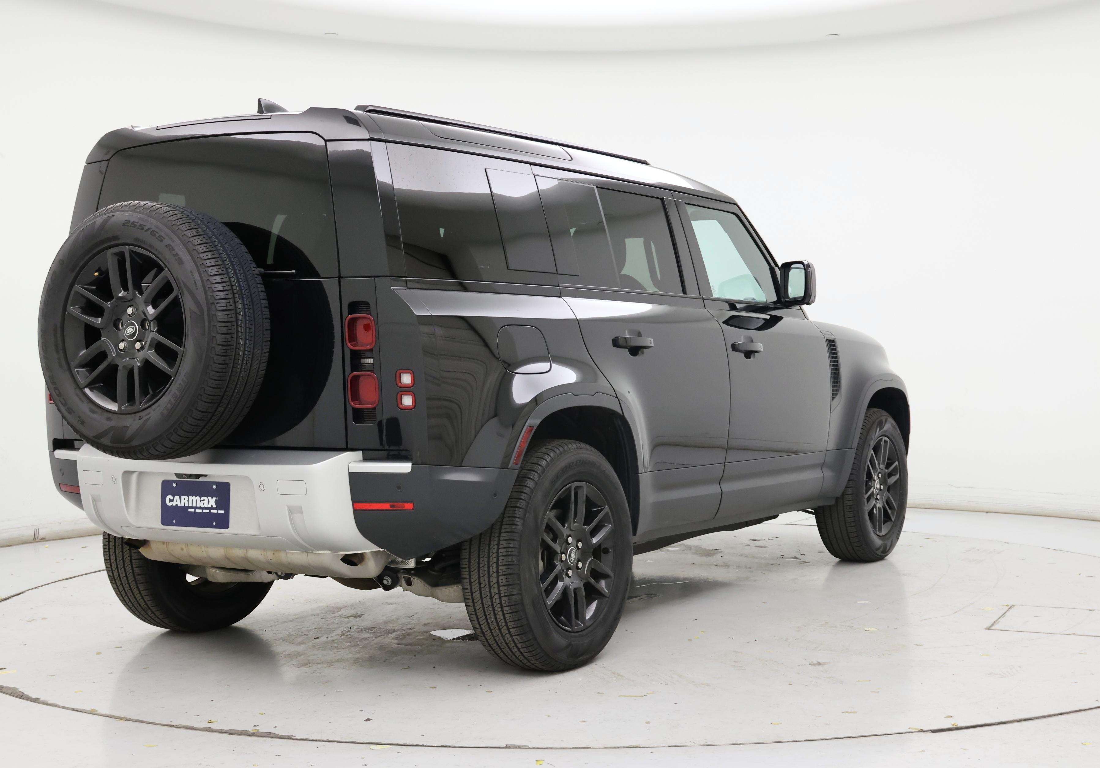 Thumbnail: 2025 Land Rover Defender - 8