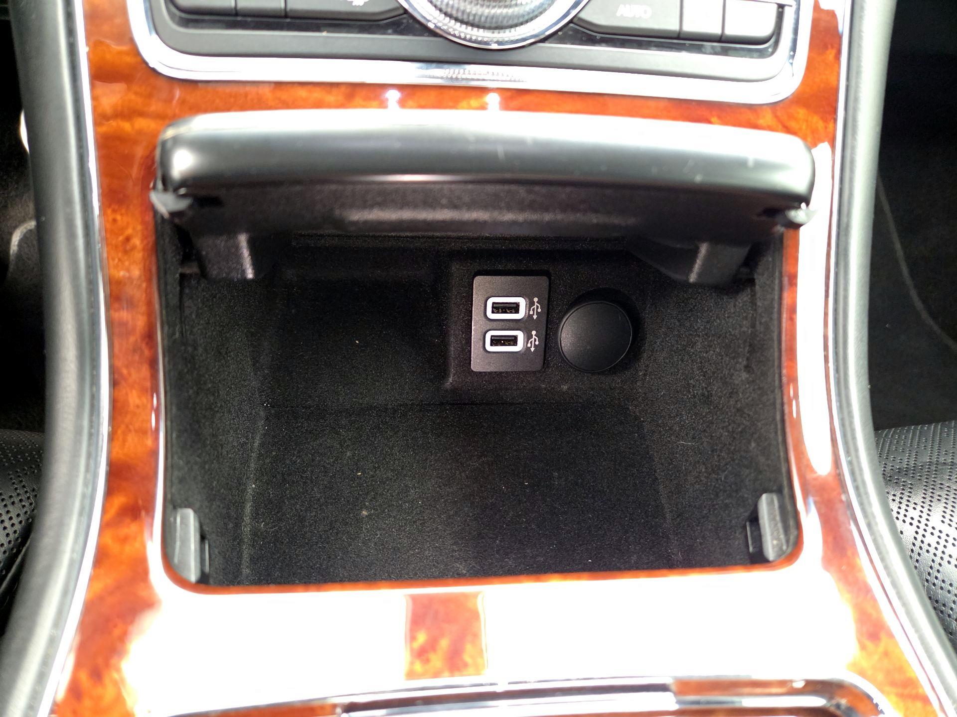 Thumbnail: 2019 Lincoln Continental - 19