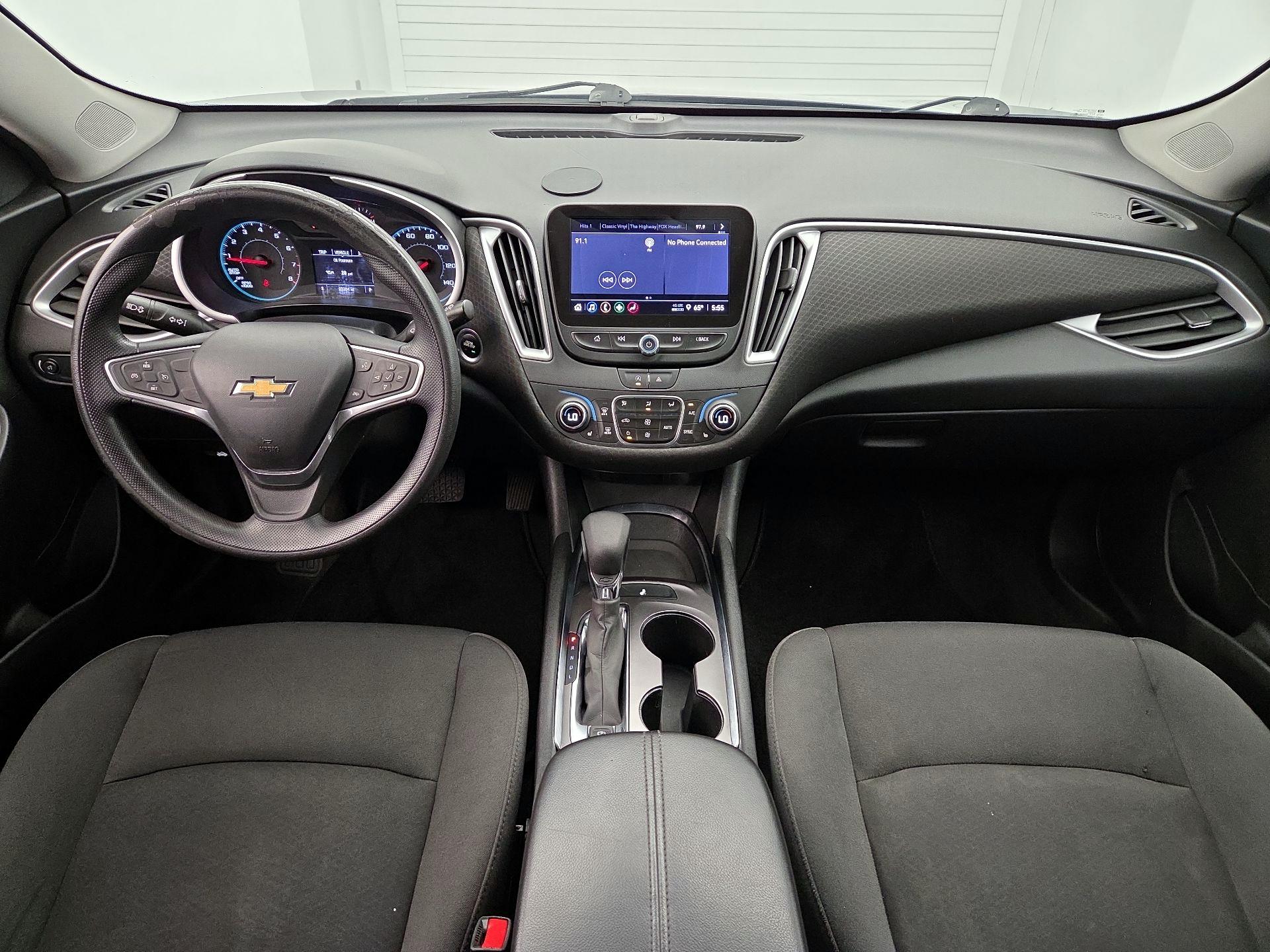 Thumbnail: 2022 Chevrolet Malibu - 9