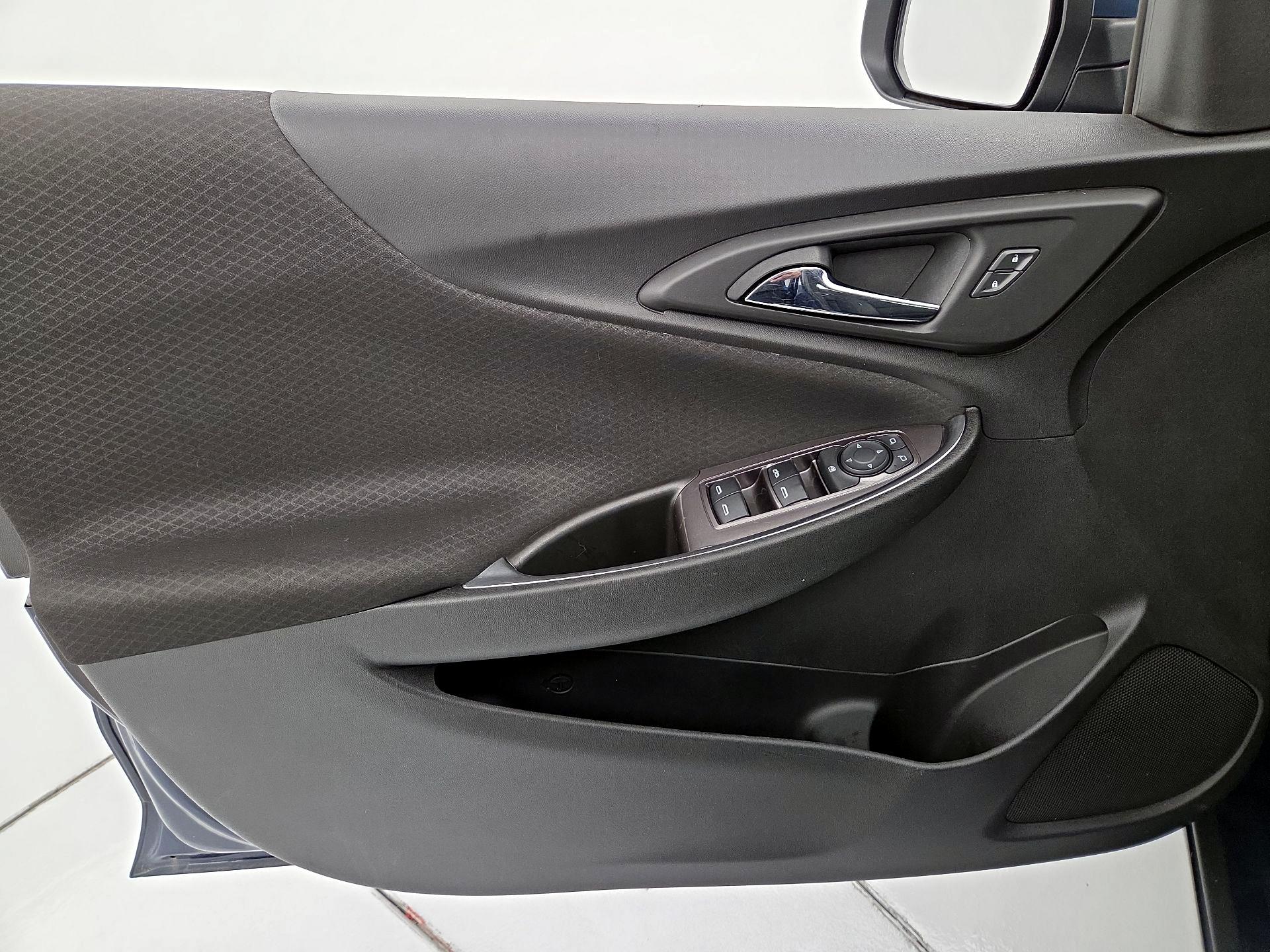 Thumbnail: 2022 Chevrolet Malibu - 12