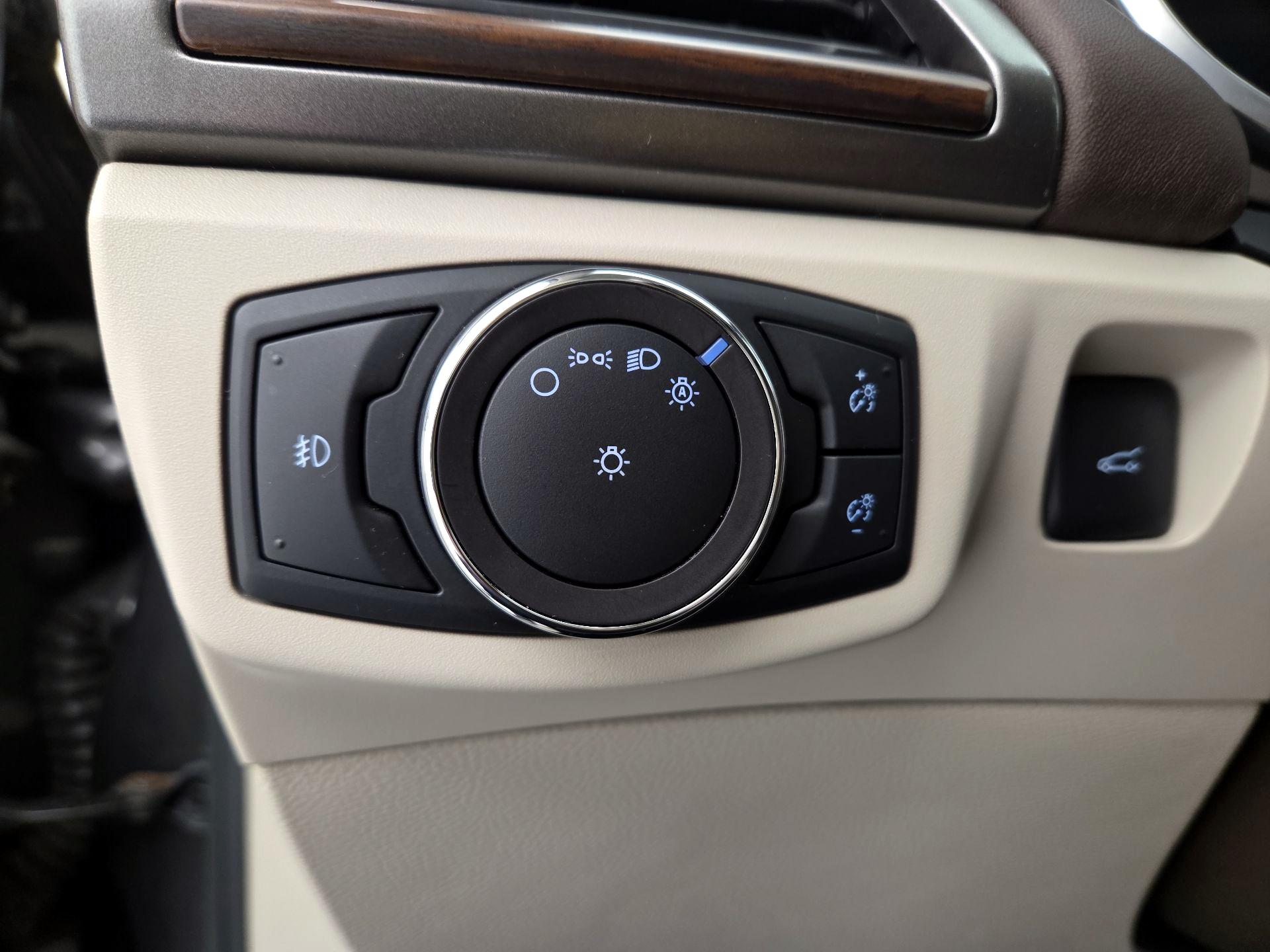 Thumbnail: 2017 Ford Fusion - 13