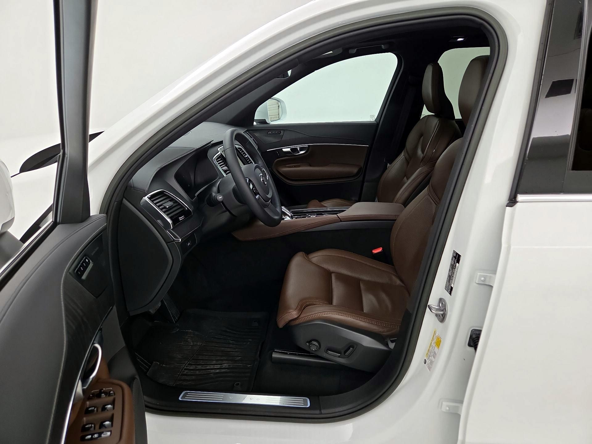 Thumbnail: 2023 Volvo XC90 - 9