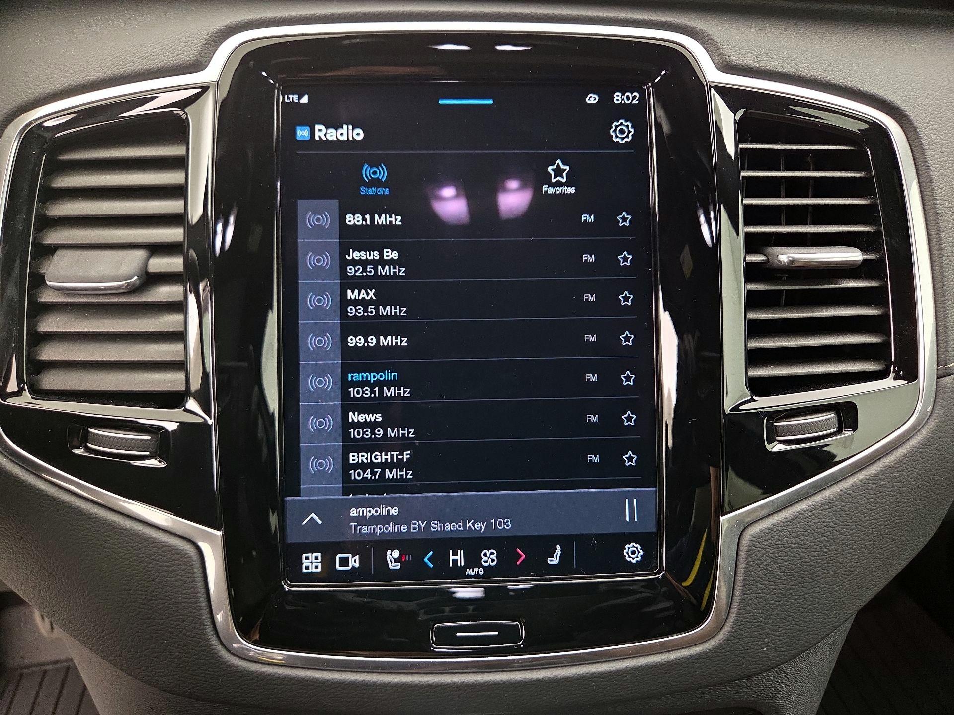 Thumbnail: 2023 Volvo XC90 - 14