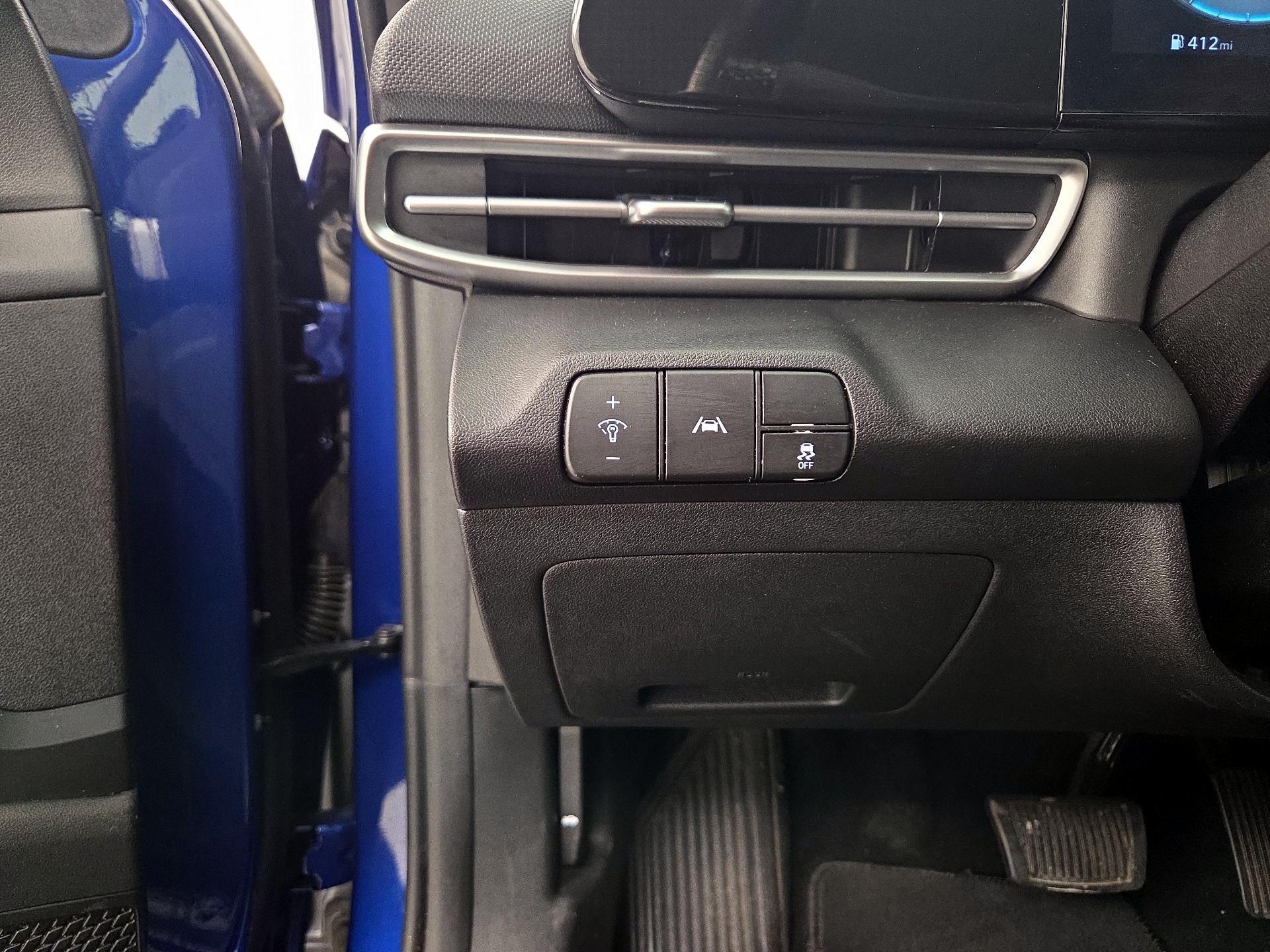 Thumbnail: 2023 Hyundai Elantra - 13