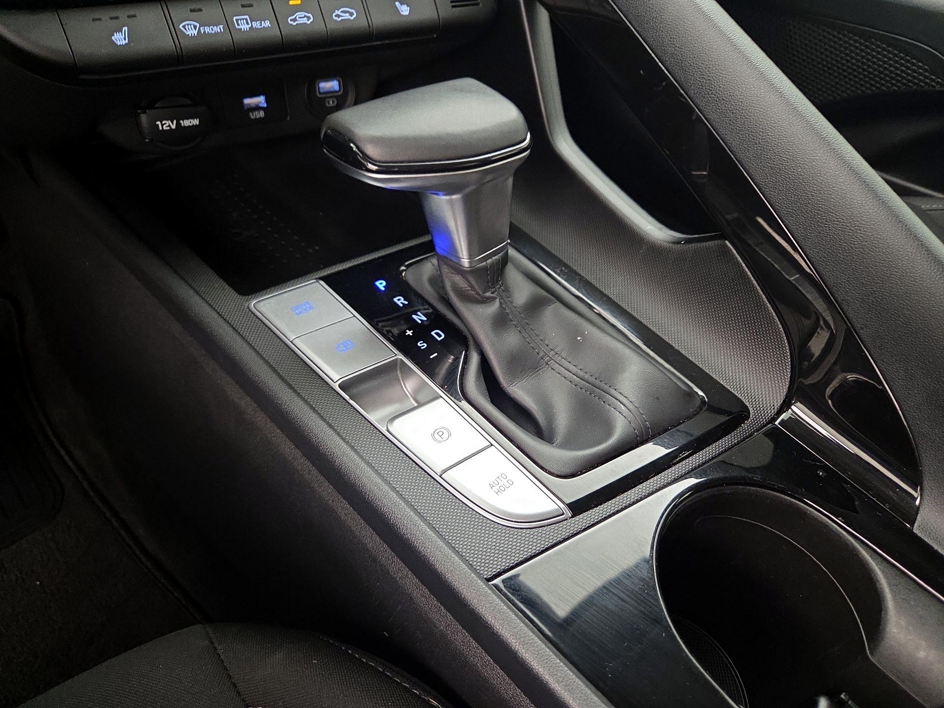 Thumbnail: 2023 Hyundai Elantra - 18