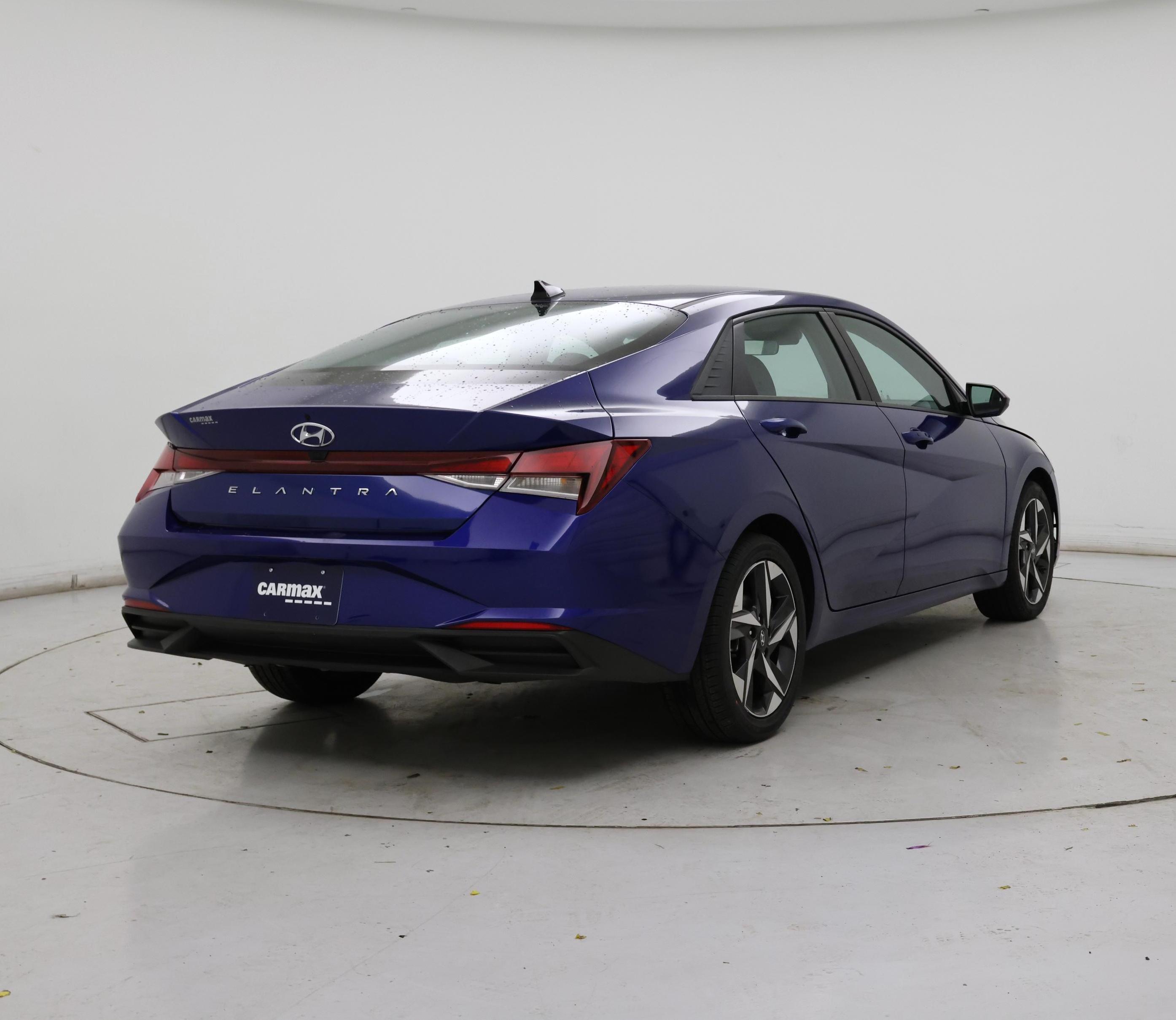 Thumbnail: 2023 Hyundai Elantra - 8