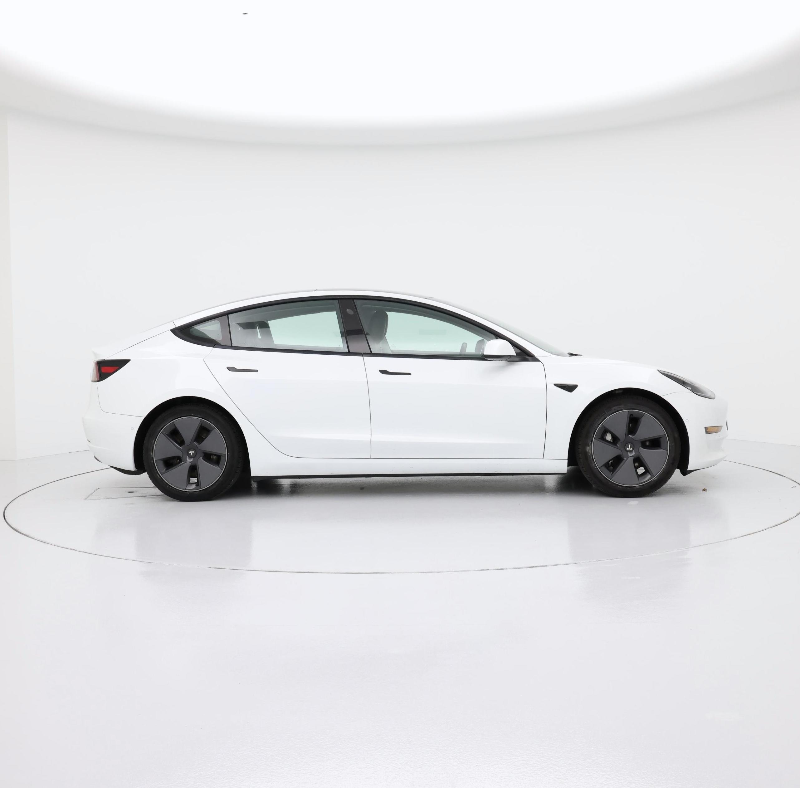Thumbnail: 2021 Tesla Model 3 - 7