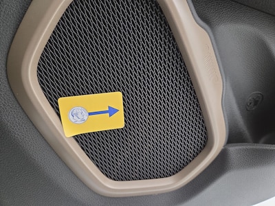 Side Panel Rear row Cosmetic Imperfection