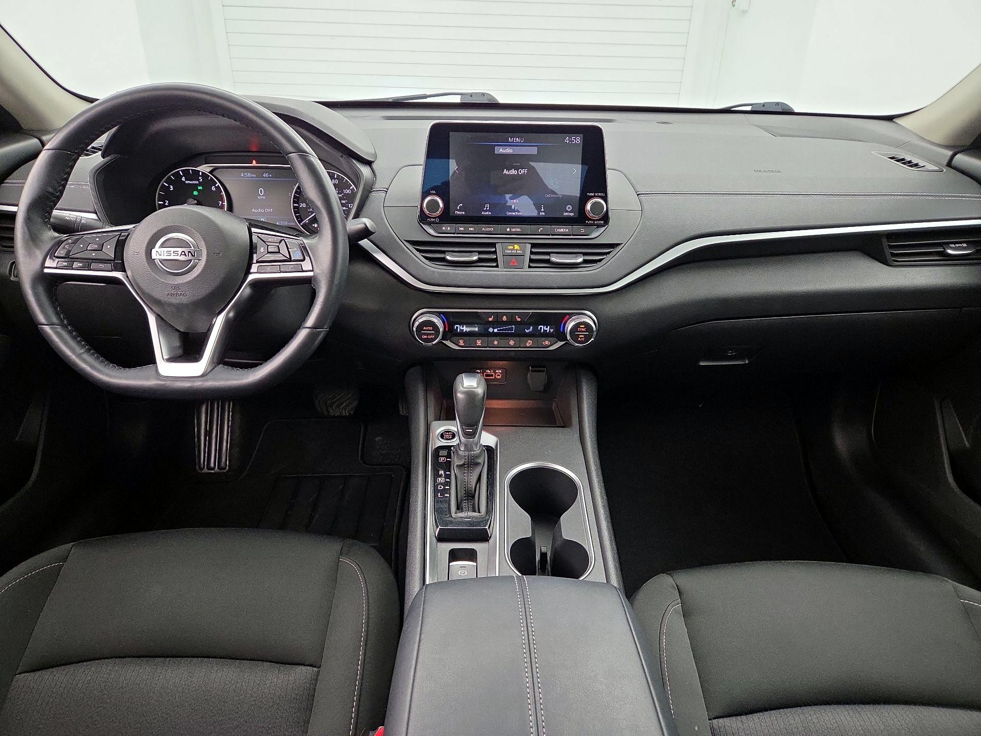 Thumbnail: 2019 Nissan Altima - 9