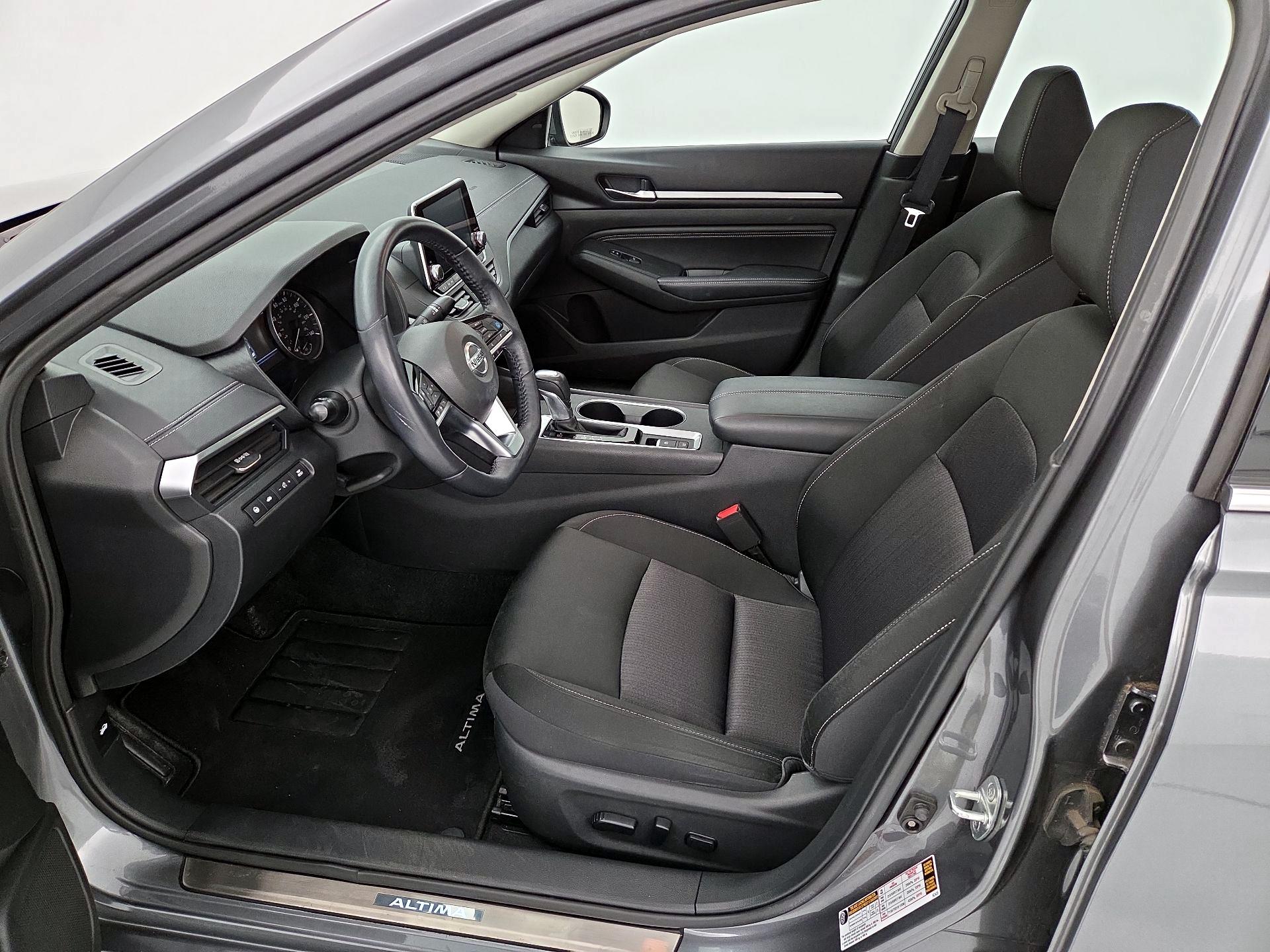 Thumbnail: 2019 Nissan Altima - 11