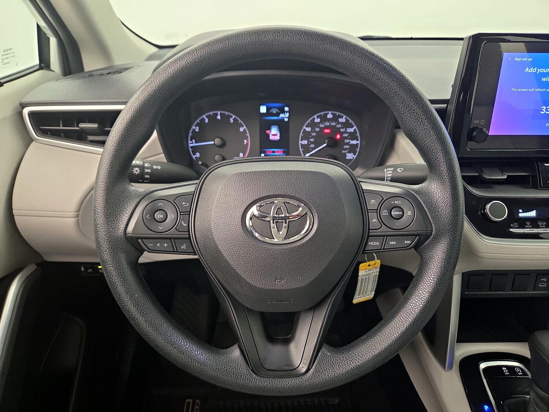 Thumbnail: 2023 Toyota Corolla Cross - 10