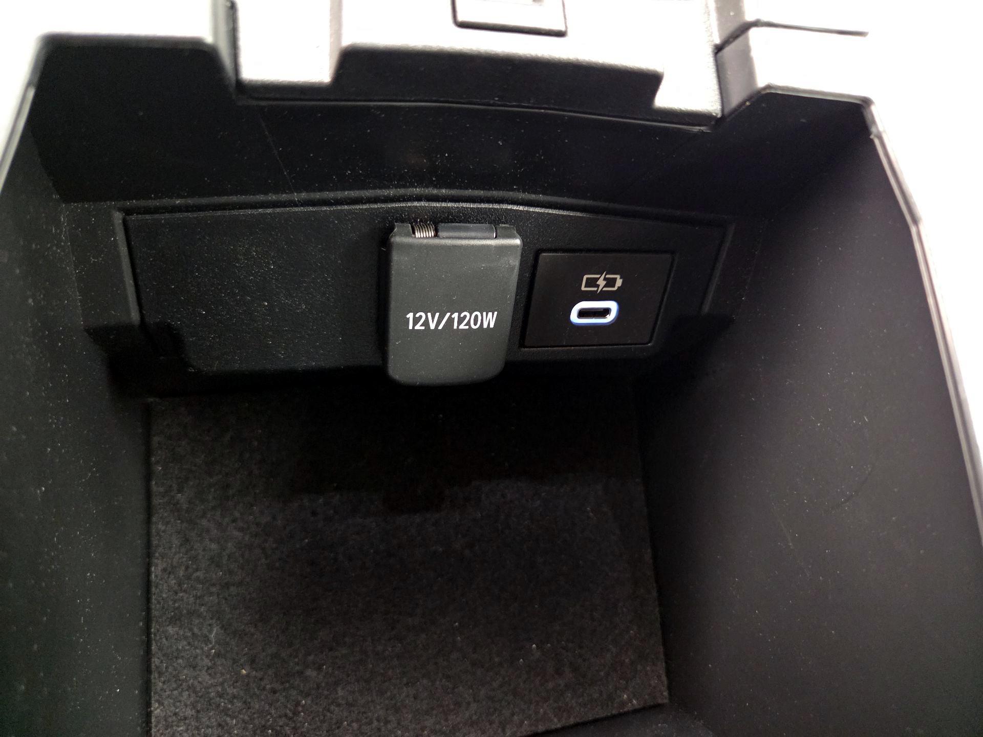 Thumbnail: 2023 Toyota Corolla Cross - 18