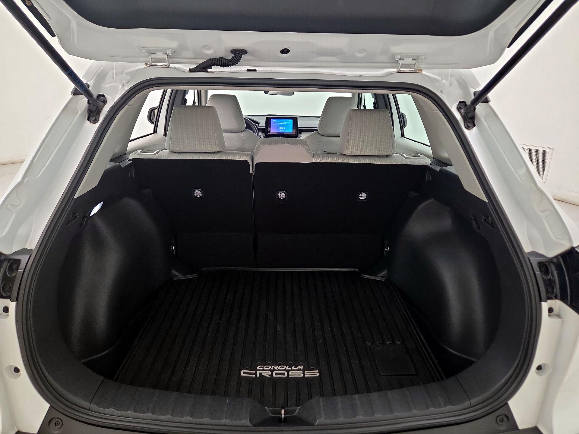 Thumbnail: 2023 Toyota Corolla Cross - 20