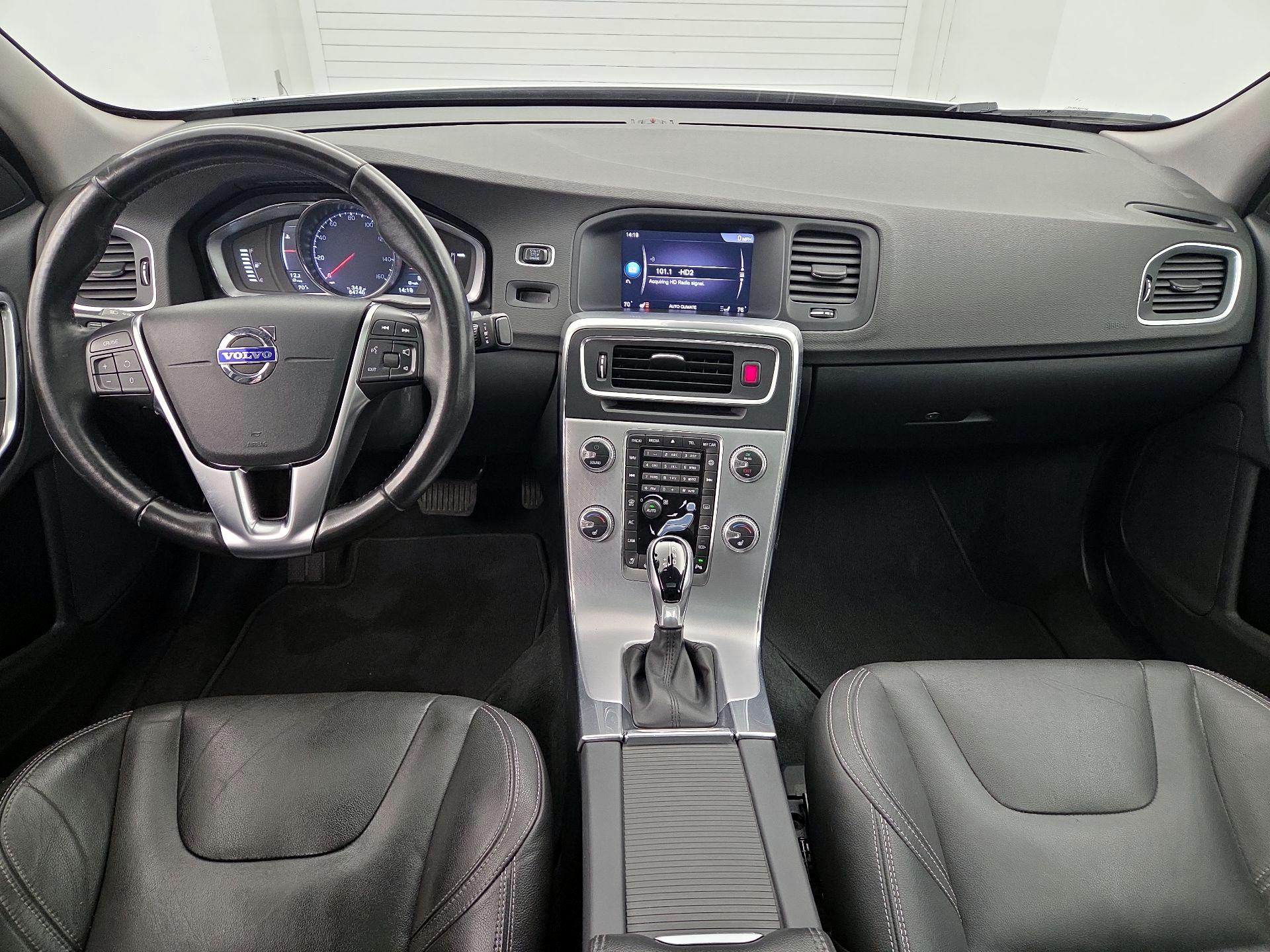 Thumbnail: 2018 Volvo S60 - 9