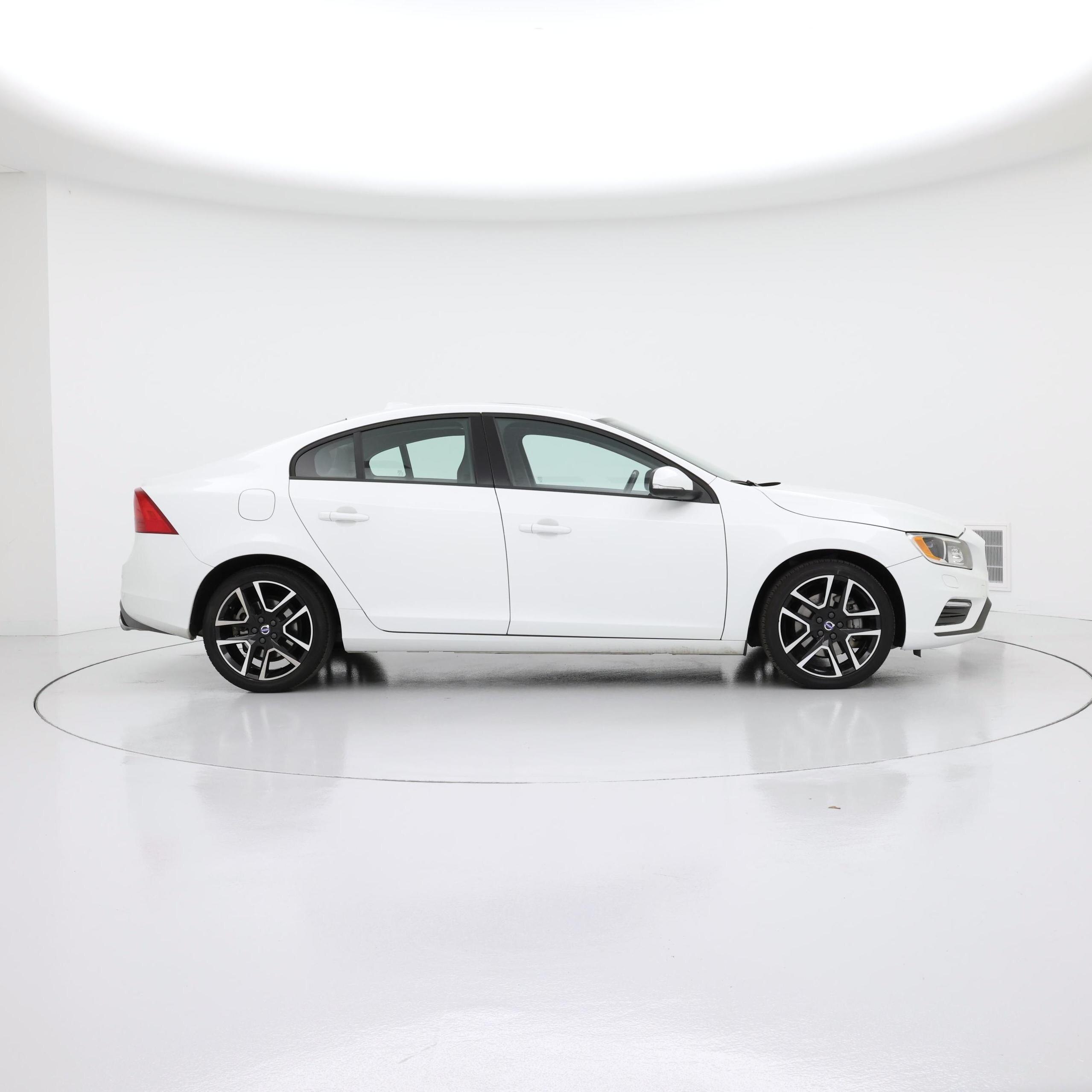 Thumbnail: 2018 Volvo S60 - 7
