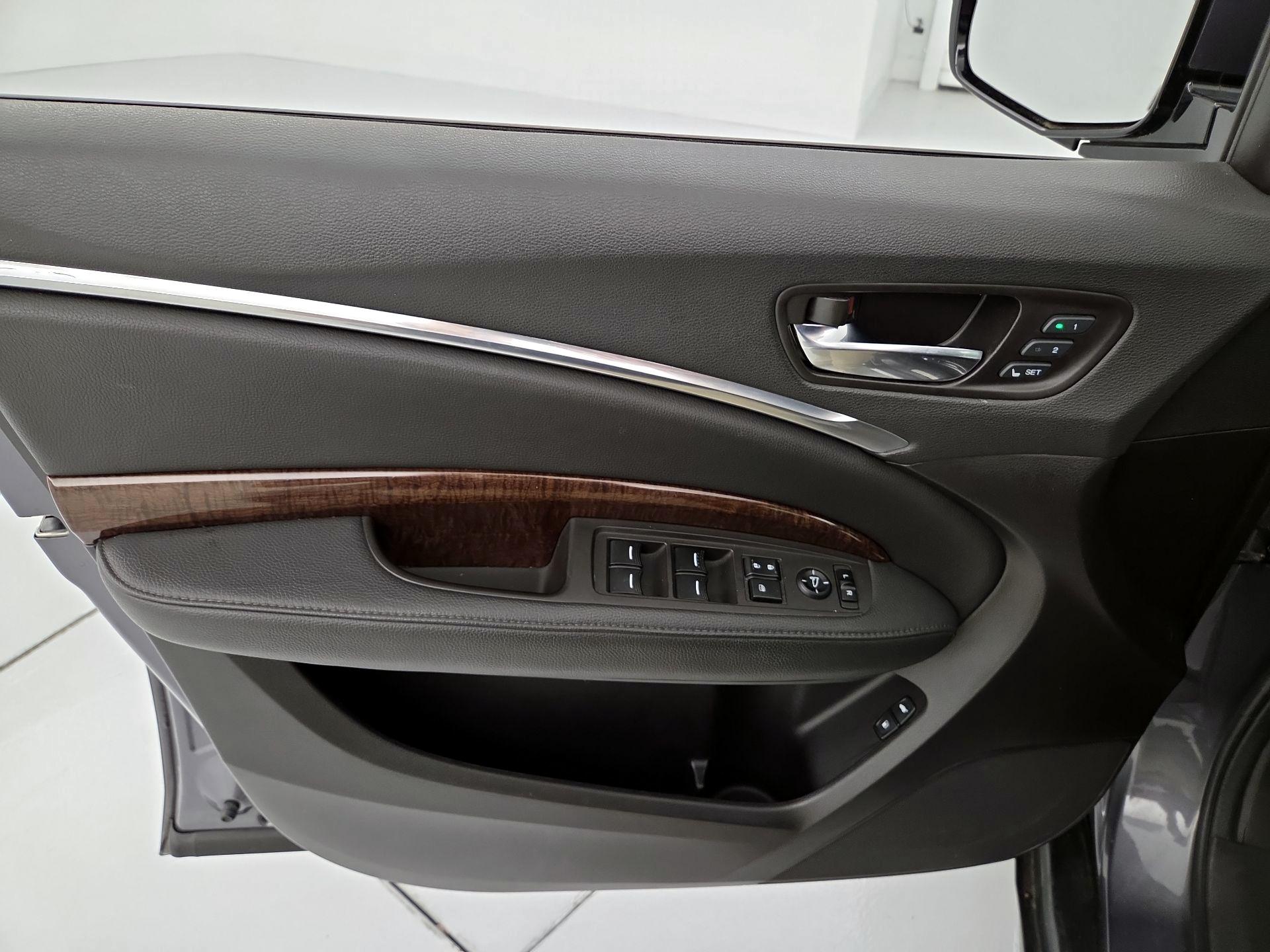 Thumbnail: 2019 Acura MDX - 12