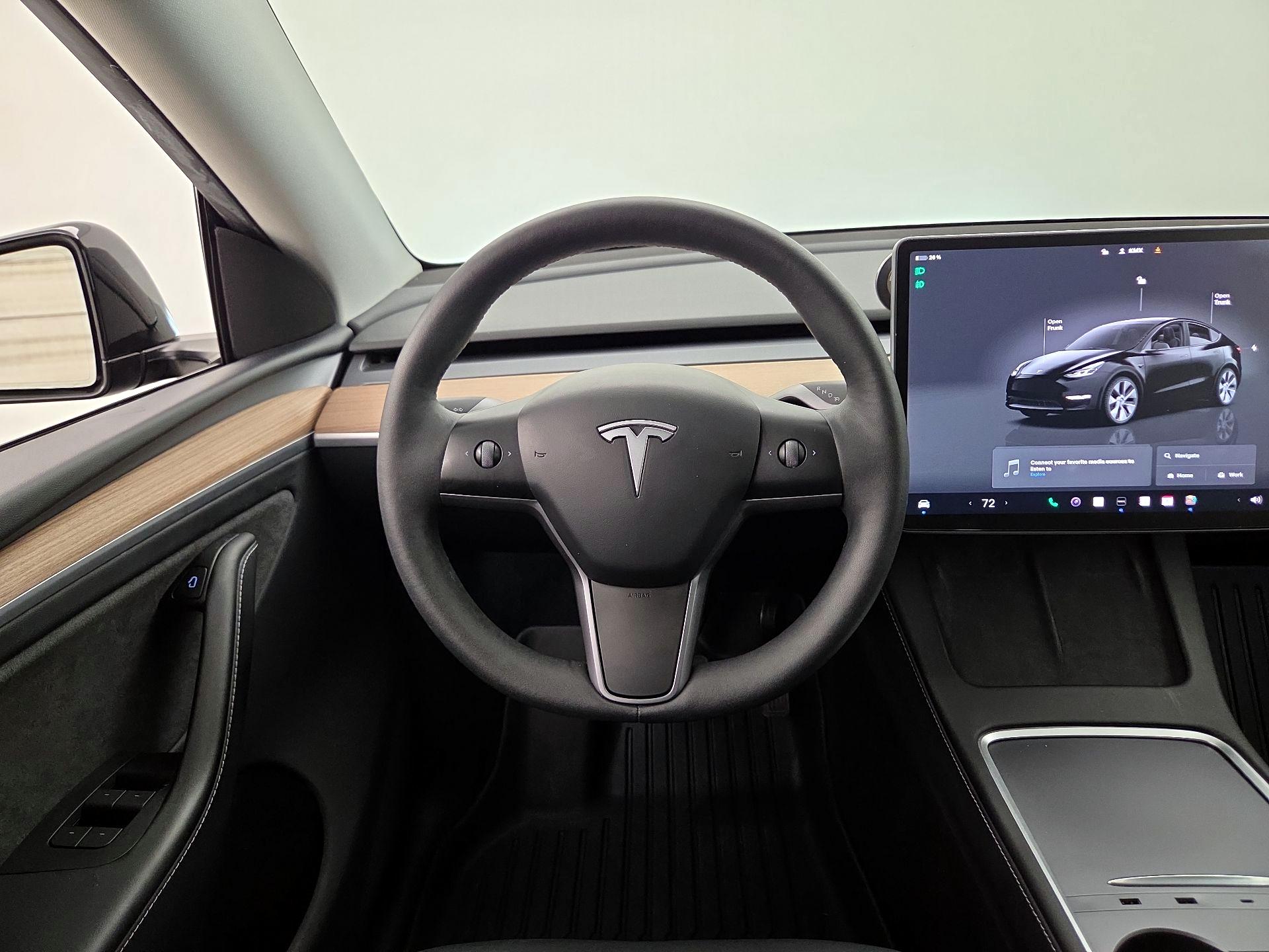 Thumbnail: 2024 Tesla Model Y - 10