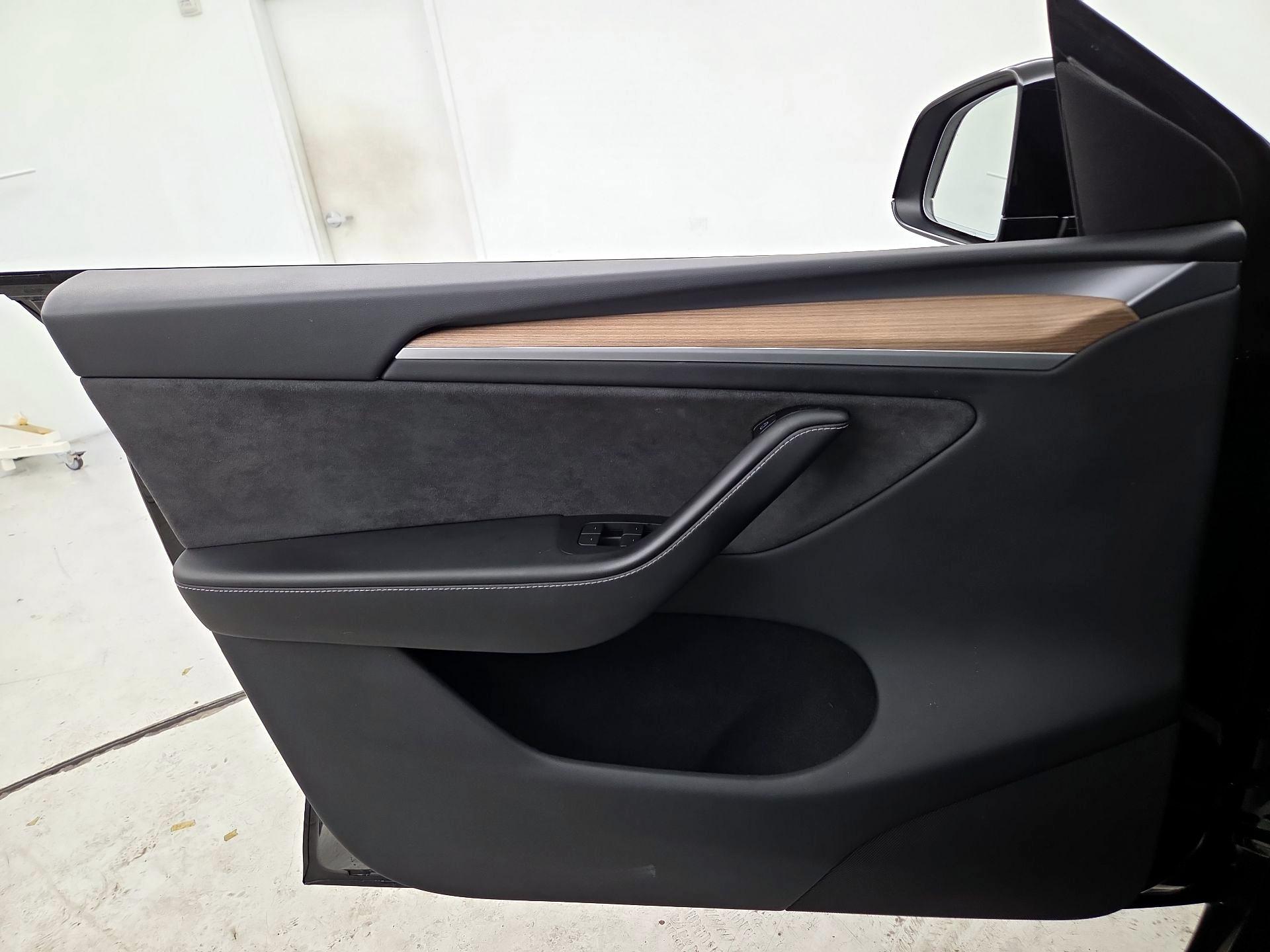 Thumbnail: 2024 Tesla Model Y - 12