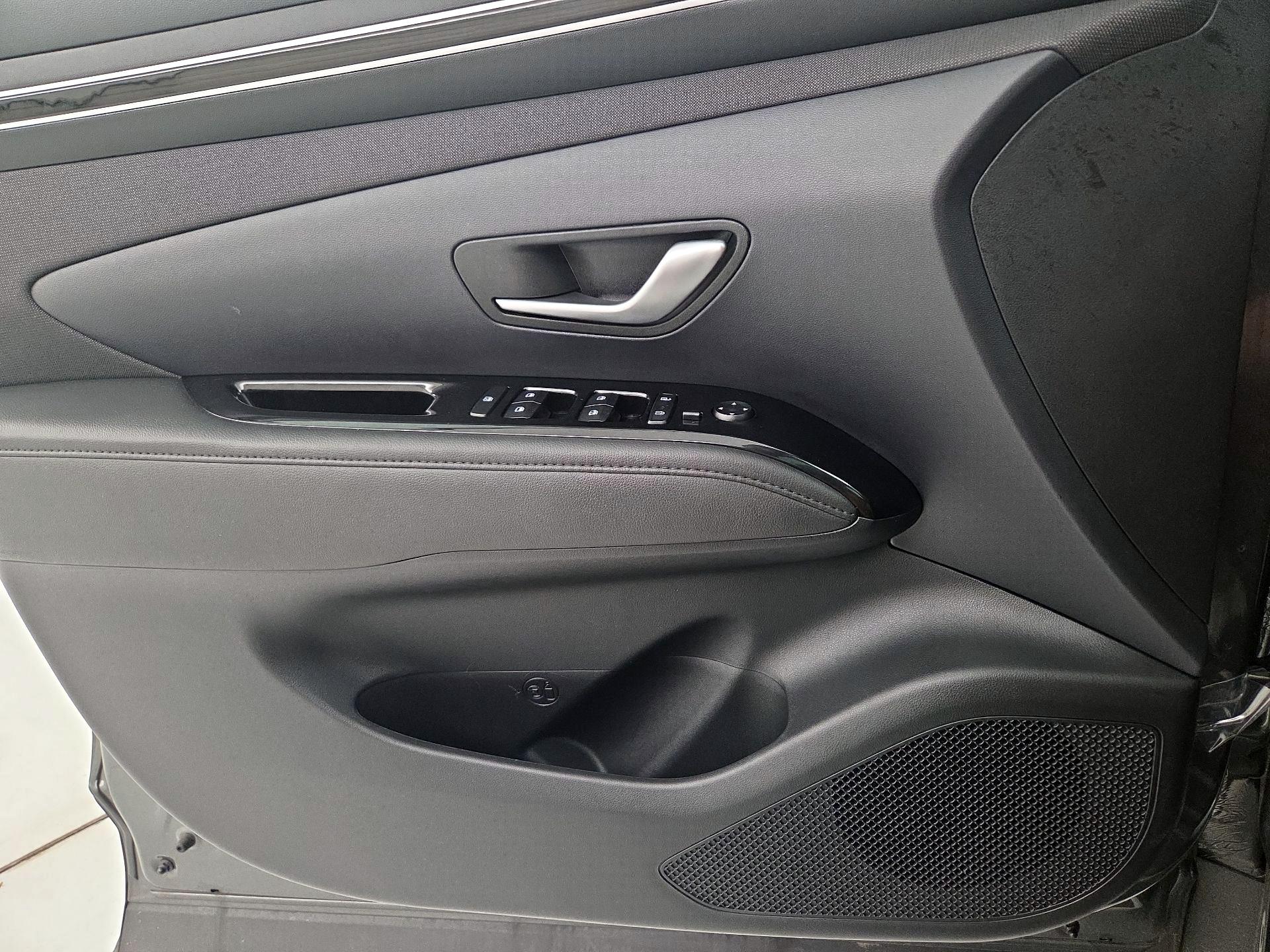 Thumbnail: 2022 Hyundai Tucson - 12