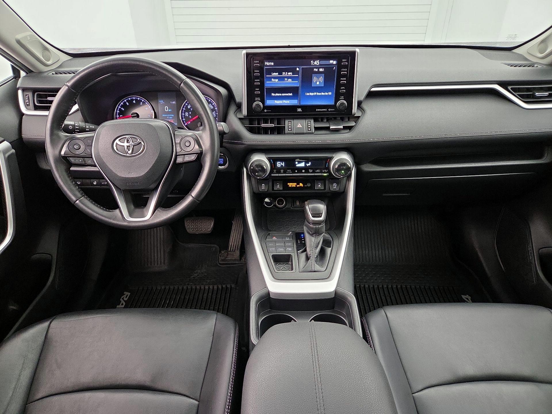 Thumbnail: 2020 Toyota RAV4 - 9