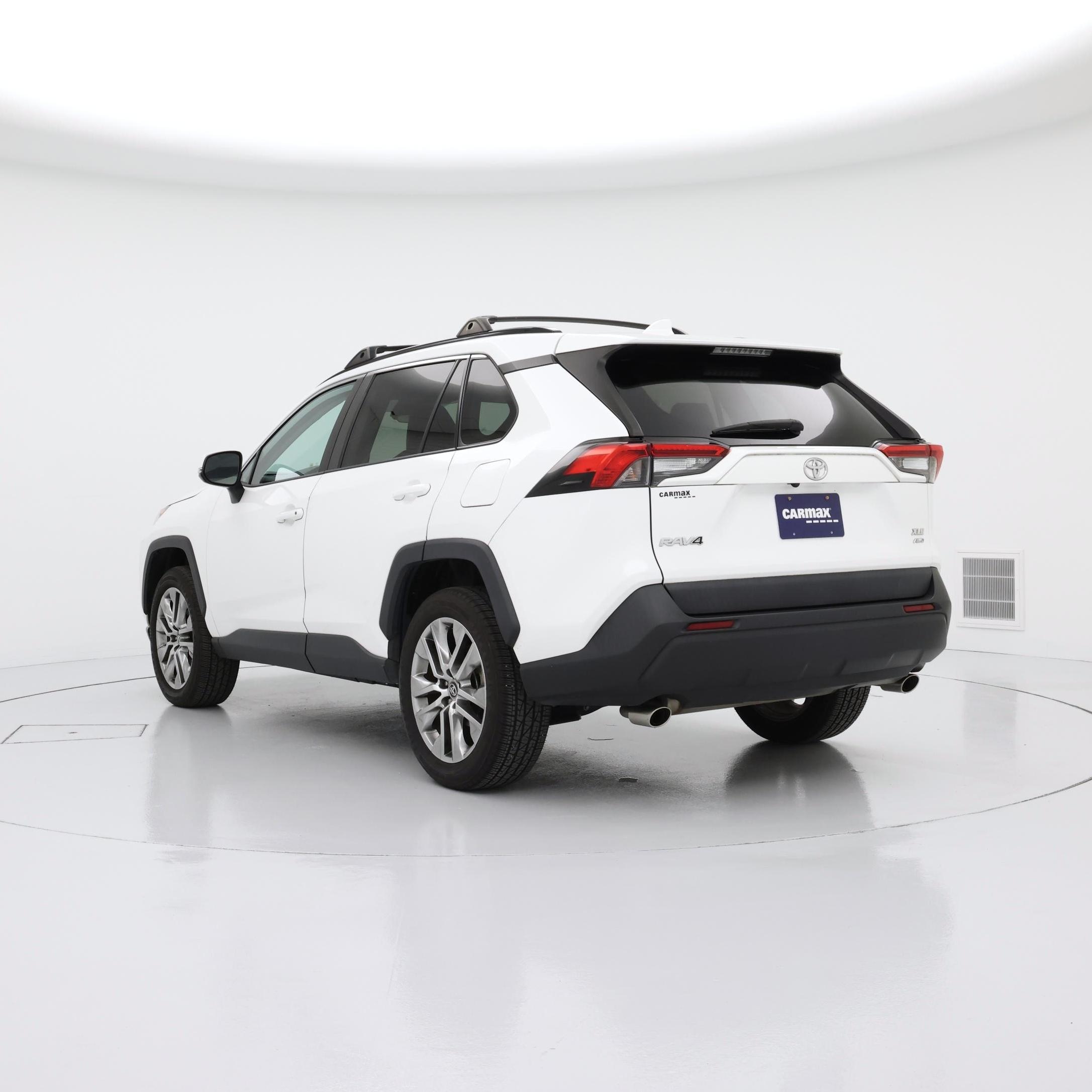 Thumbnail: 2020 Toyota RAV4 - 2