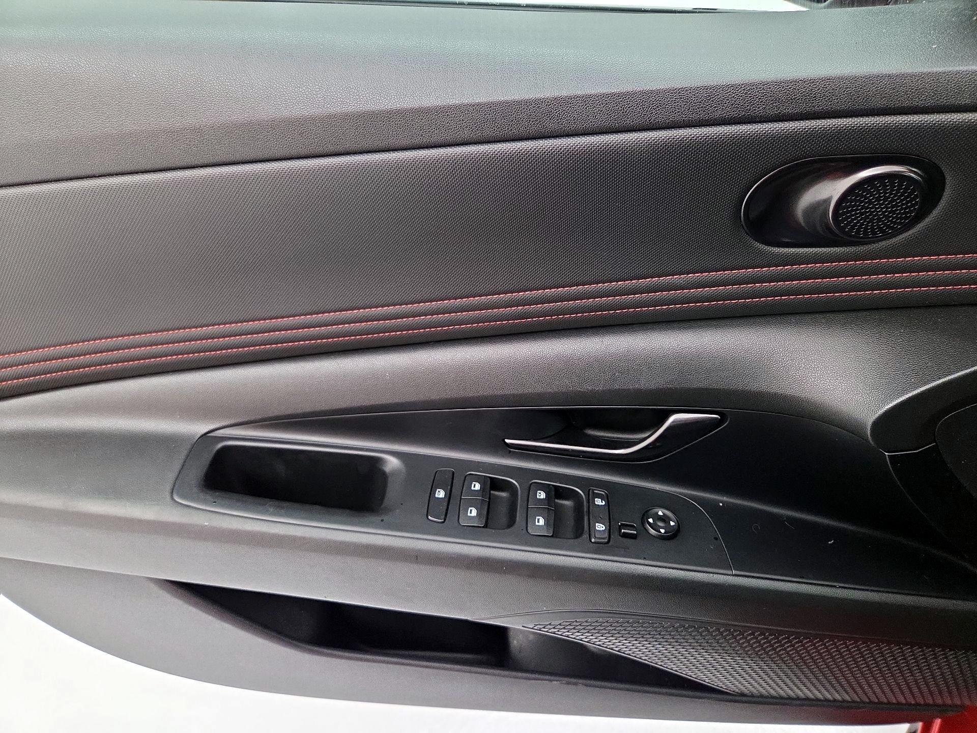 Thumbnail: 2021 Hyundai Elantra - 12