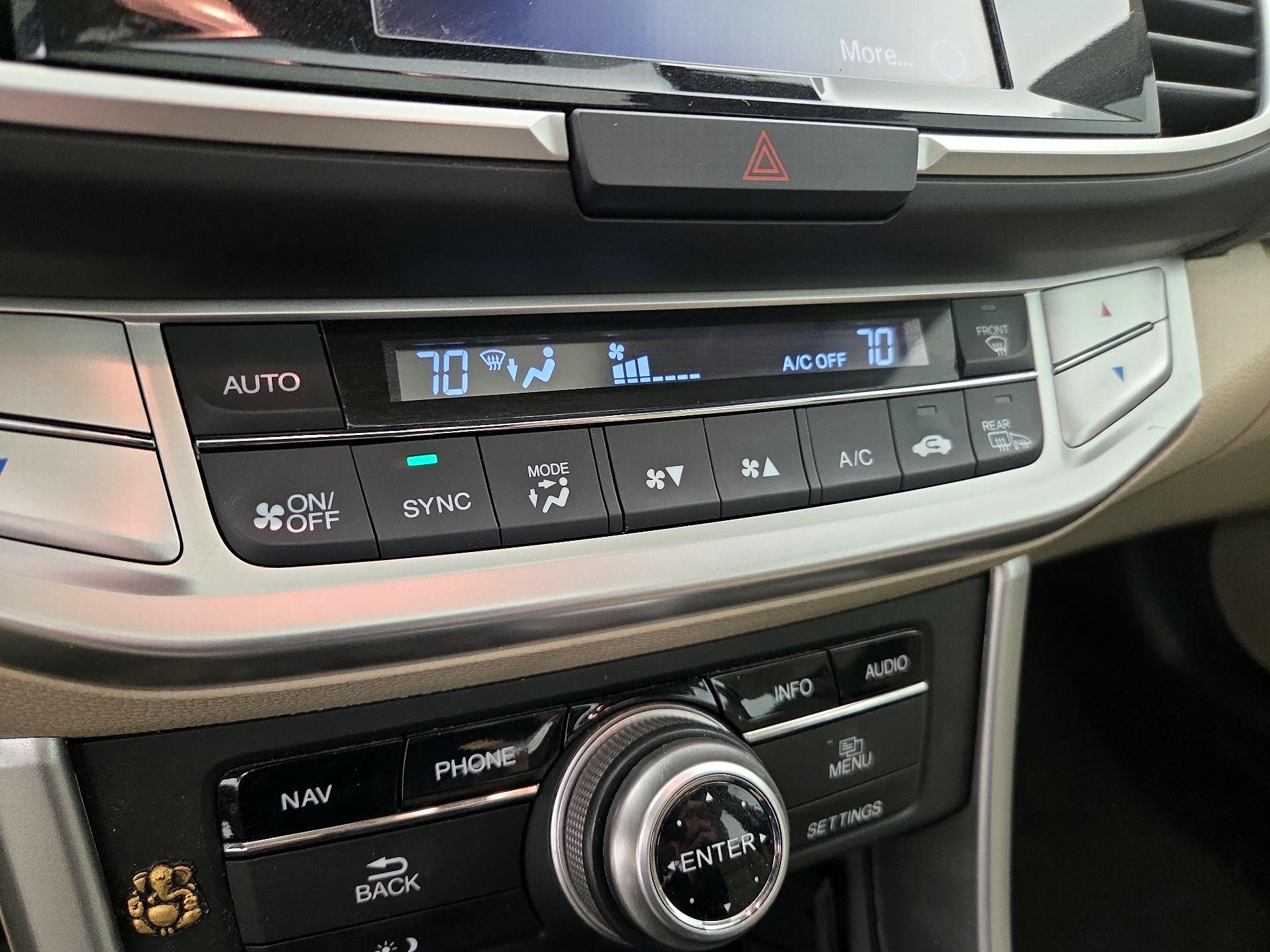 Thumbnail: 2015 Honda Accord - 17