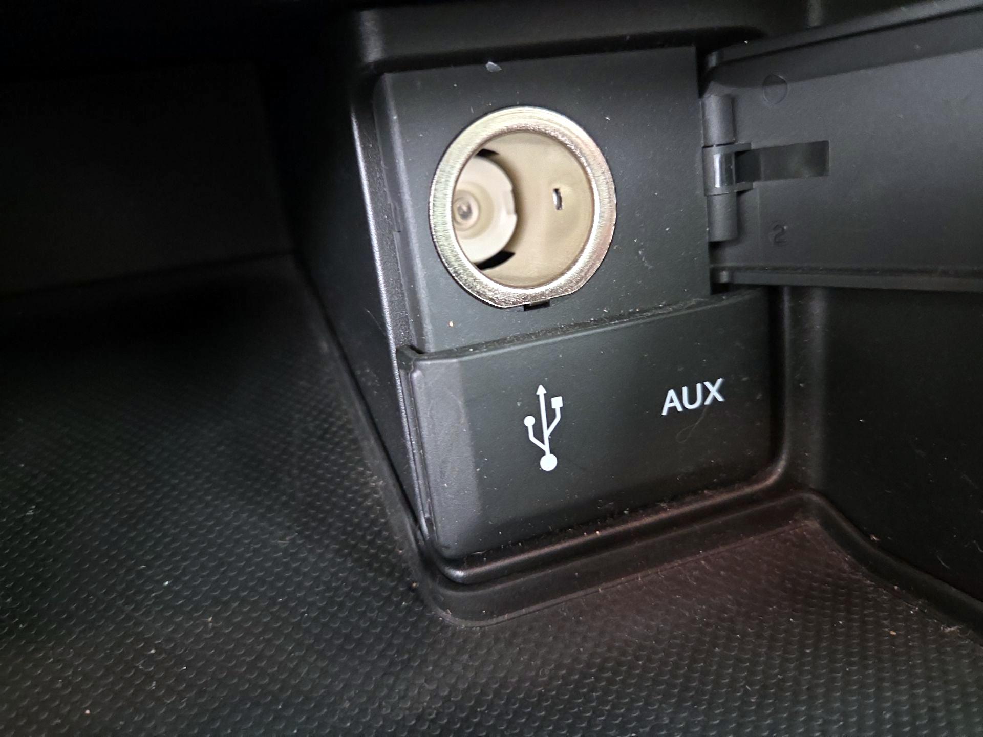 Thumbnail: 2015 Honda Accord - 19