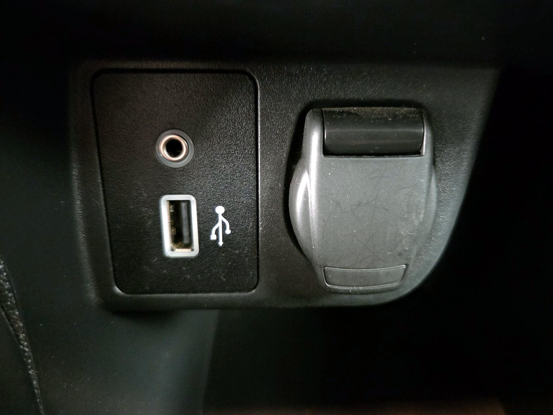 Thumbnail: 2021 Nissan Versa - 18